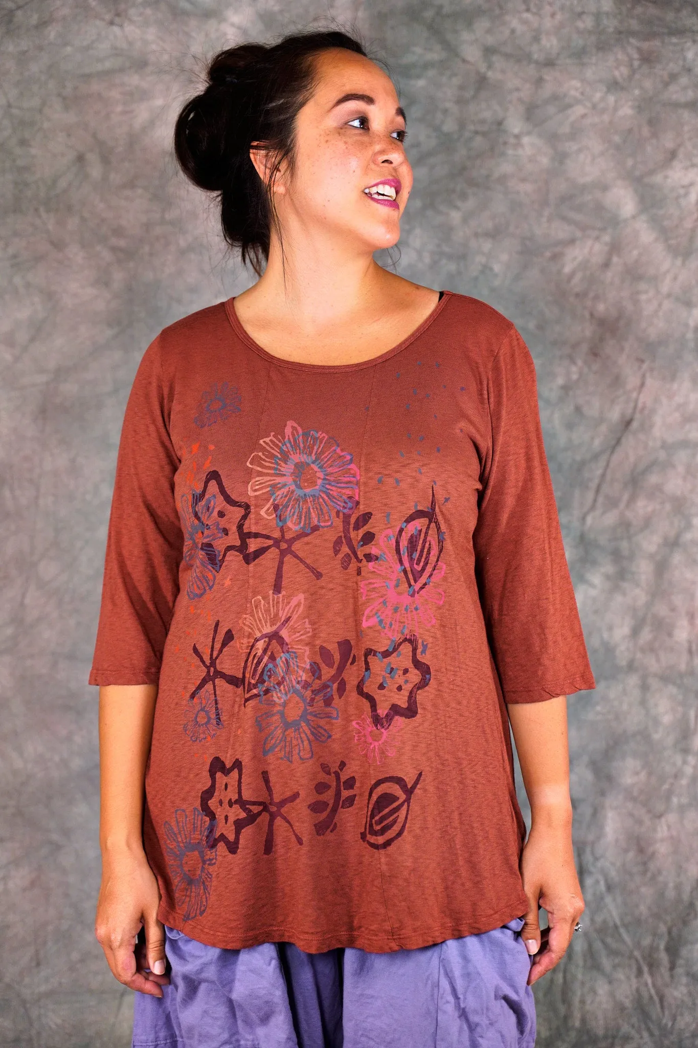 1207-2 New Hope Tee Henna-P