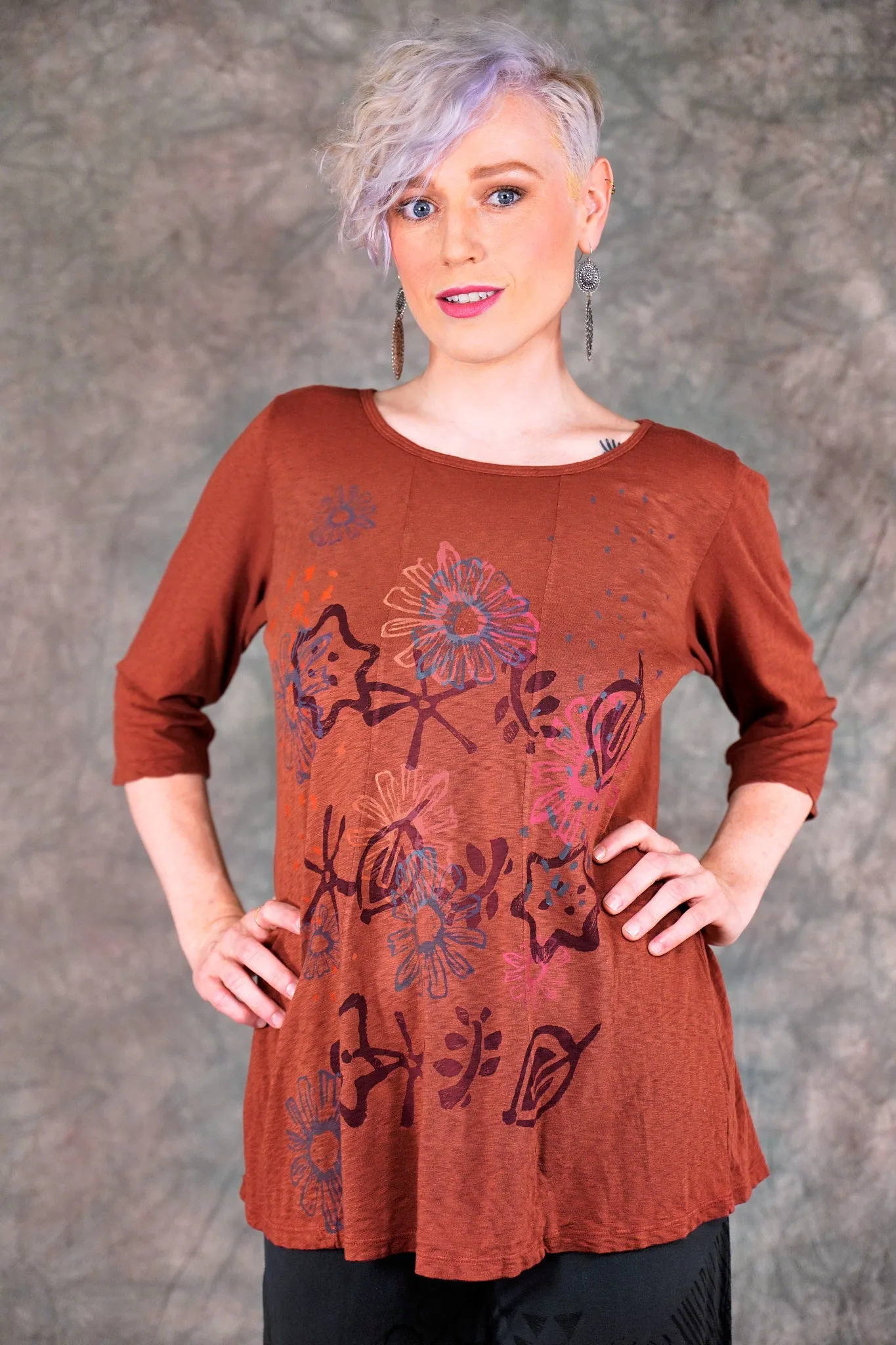 1207-2 New Hope Tee Henna-P
