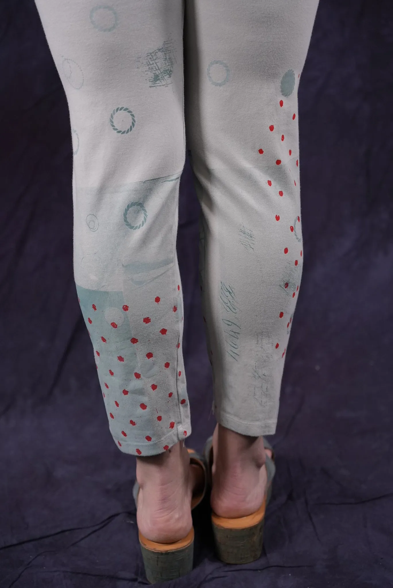3167 Crop Legging Clouds-P