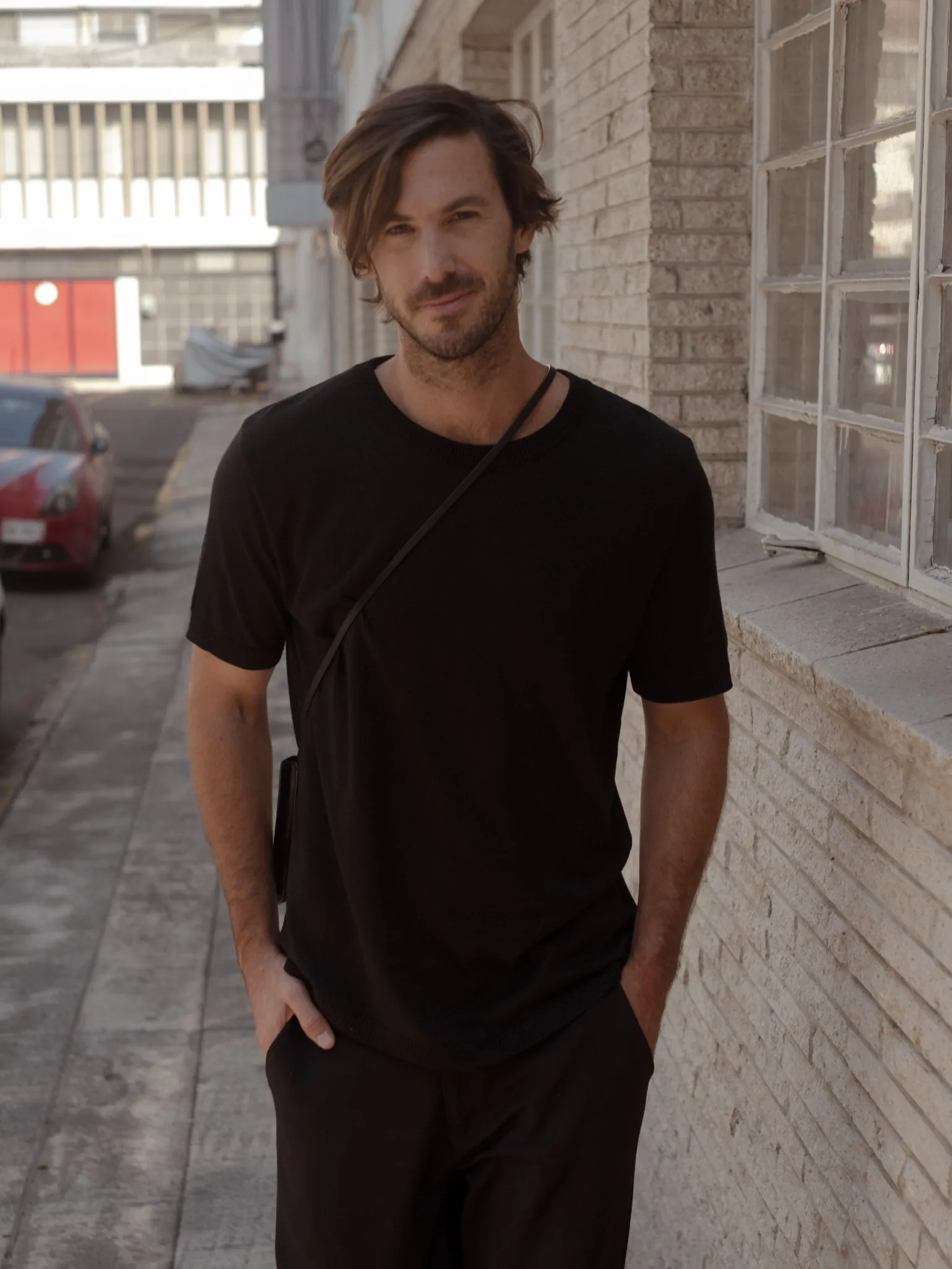 BASIC KNIT T-SHIRT - BLACK