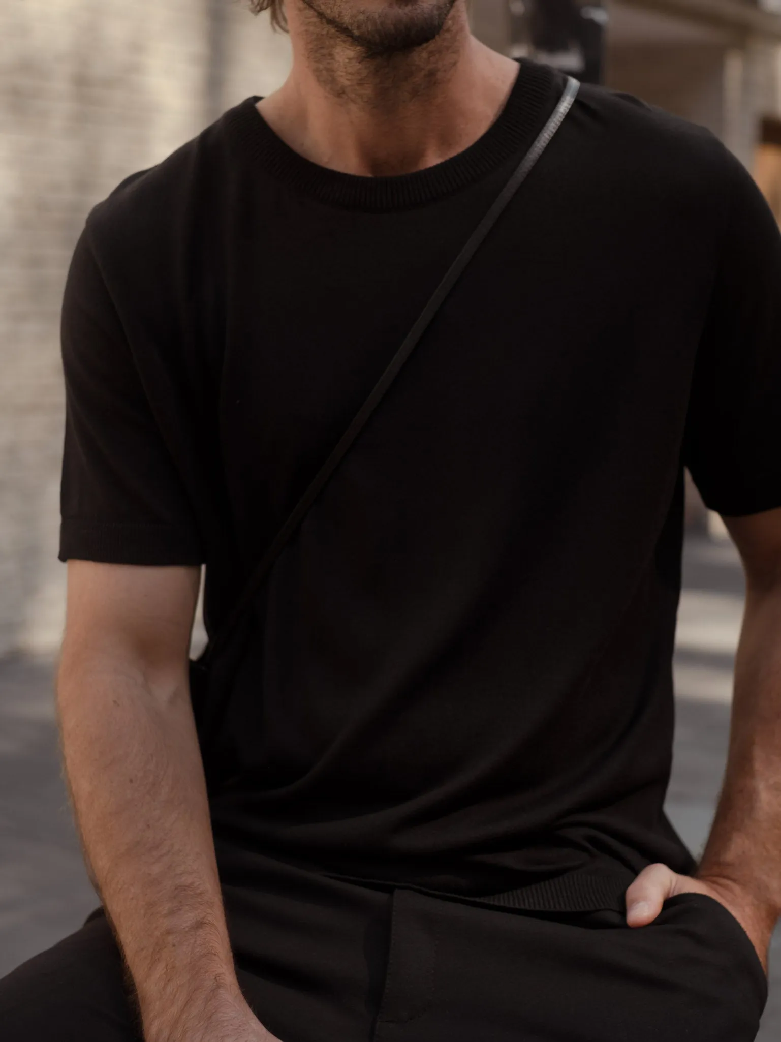 BASIC KNIT T-SHIRT - BLACK