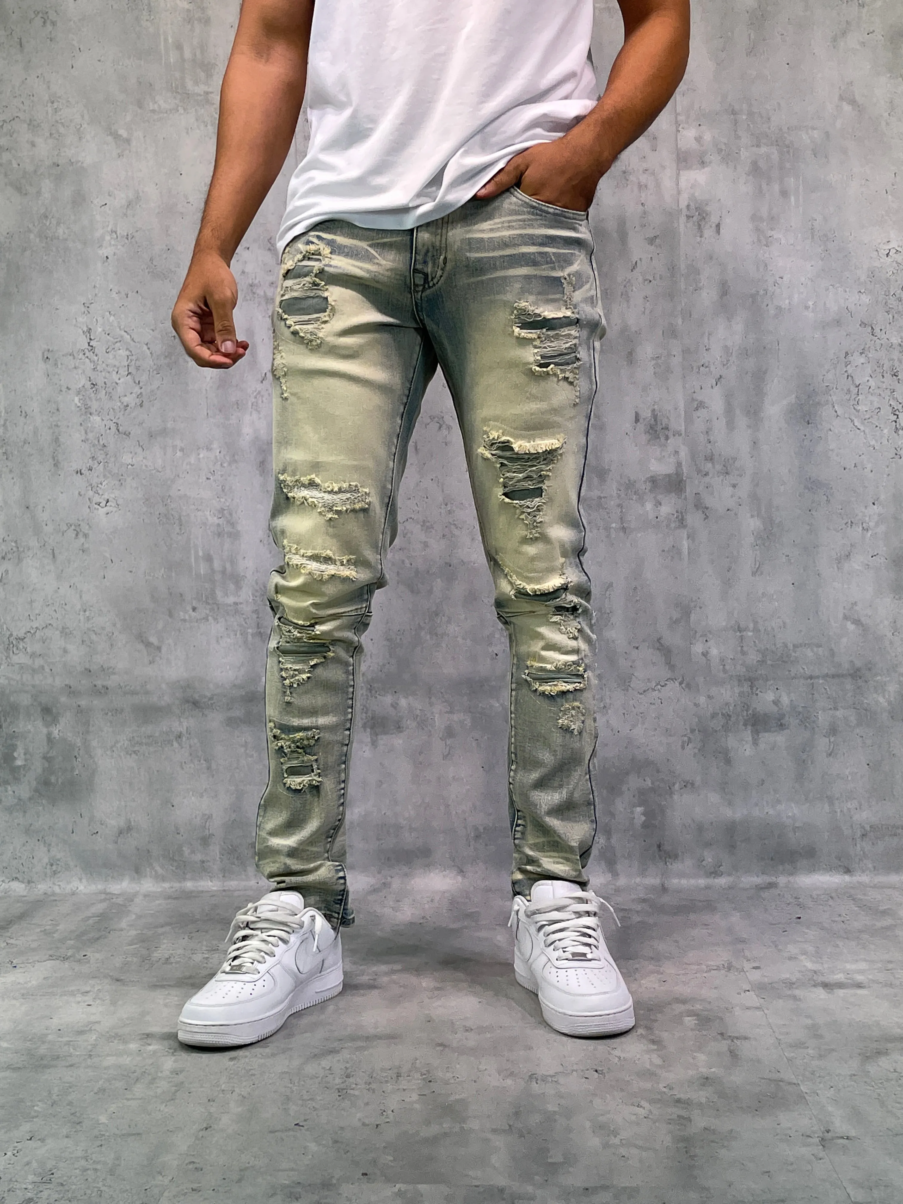 BT-BTP23095-Rip & Repair Slim Tapered Fit Denim Pants