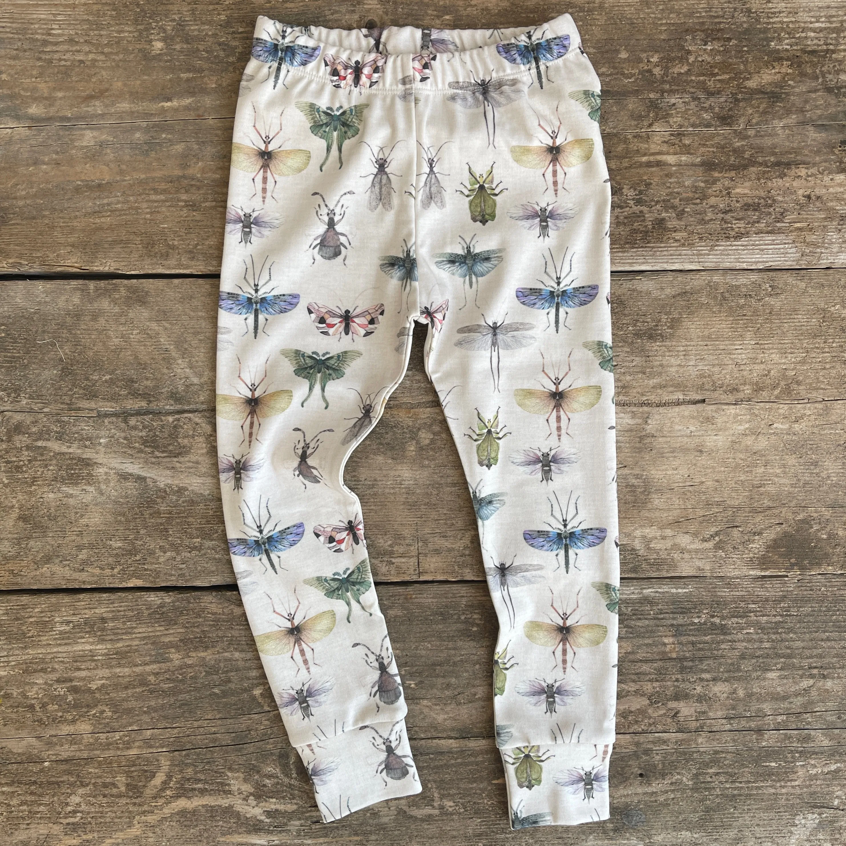 Bug Hunt Slim Fit Leggings | Ready To Post