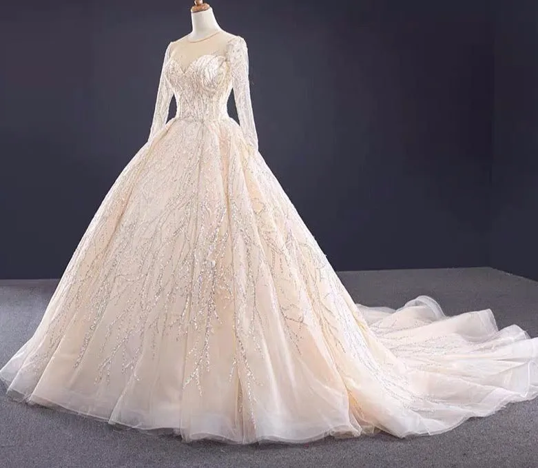 Champagne Sequin Beading O-Neck Wedding Dresses