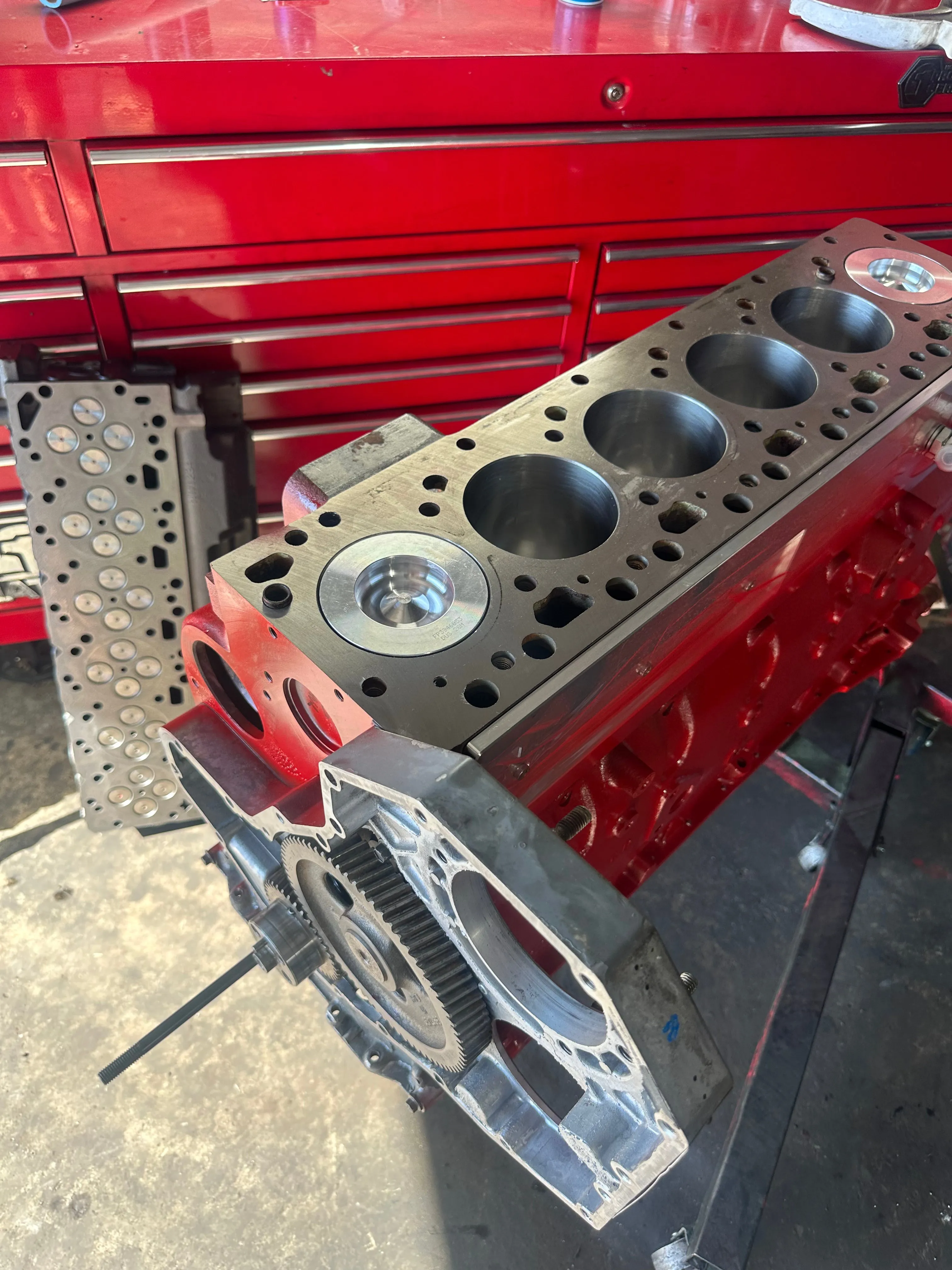 Complete drop in 12 valve Cummins engine