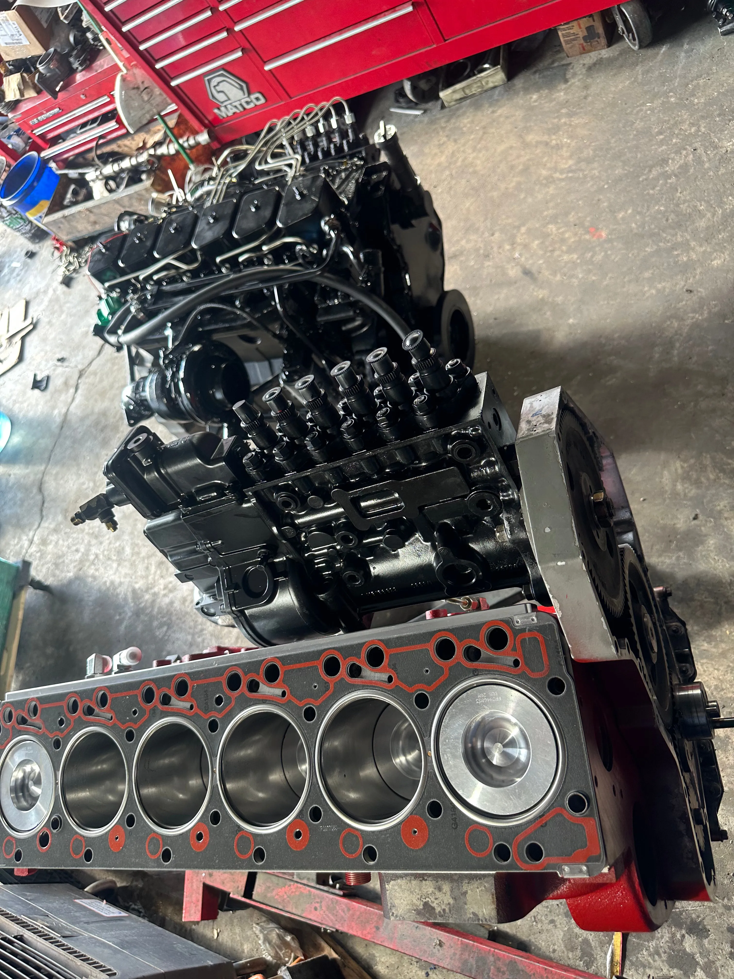 Complete drop in 12 valve Cummins engine