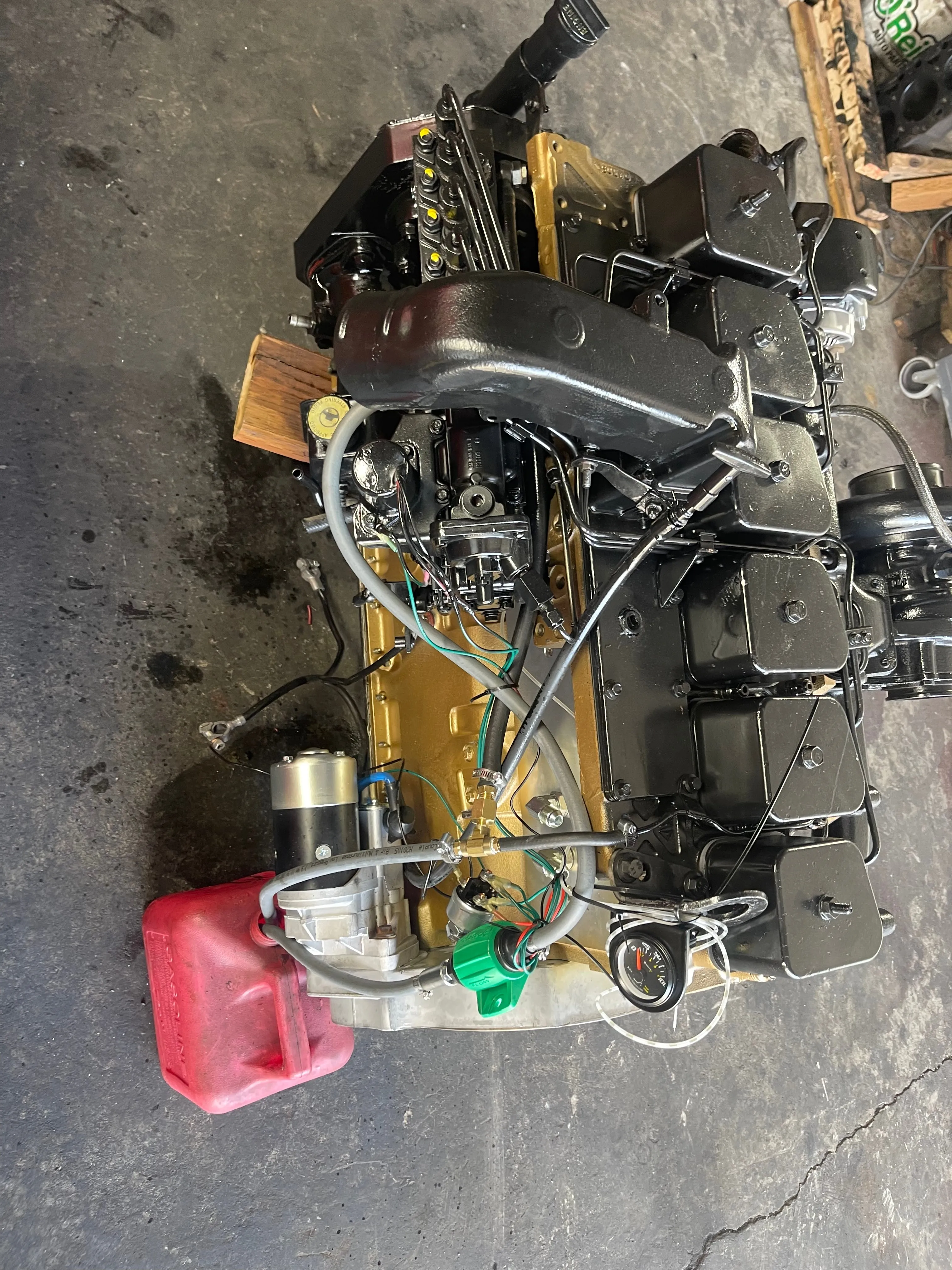 Complete drop in 12 valve Cummins engine