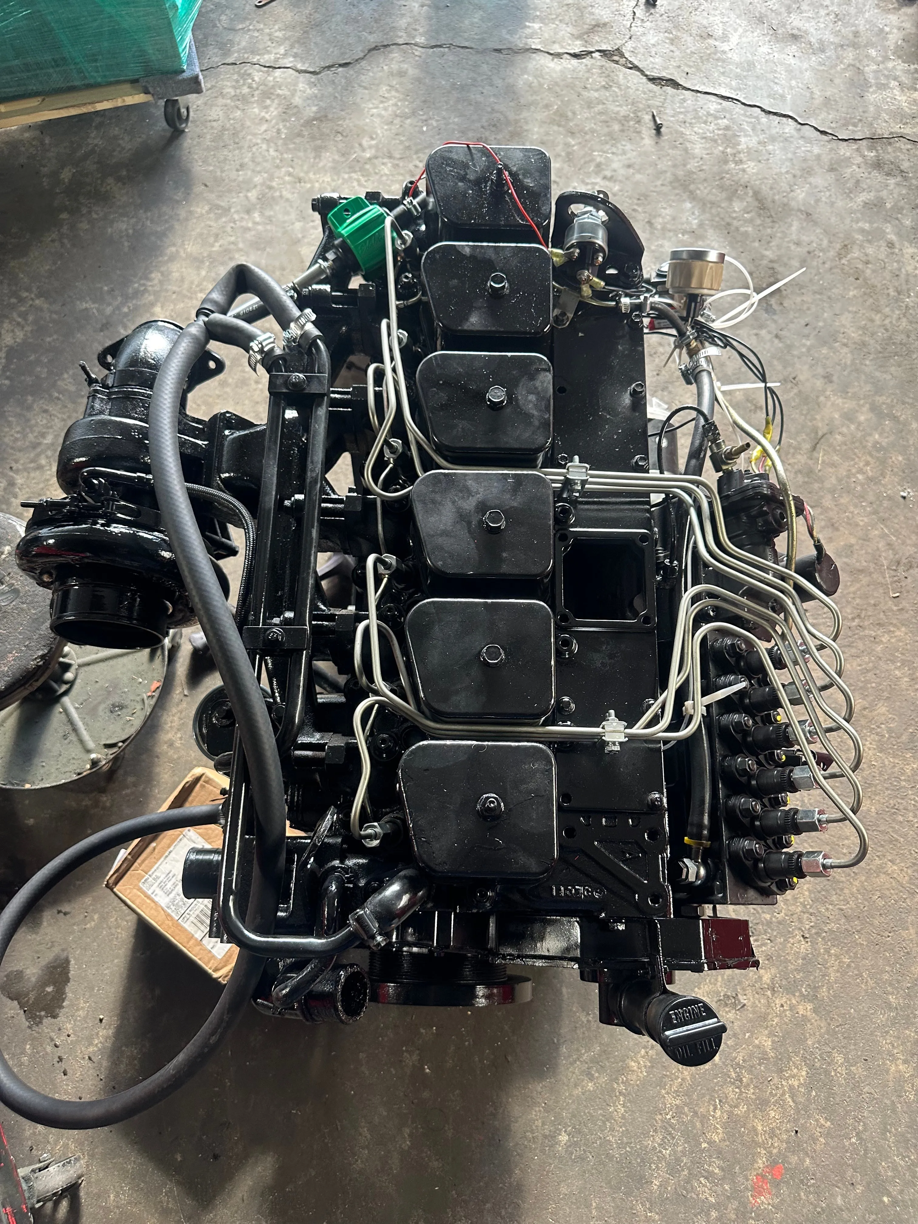 Complete drop in 12 valve Cummins engine