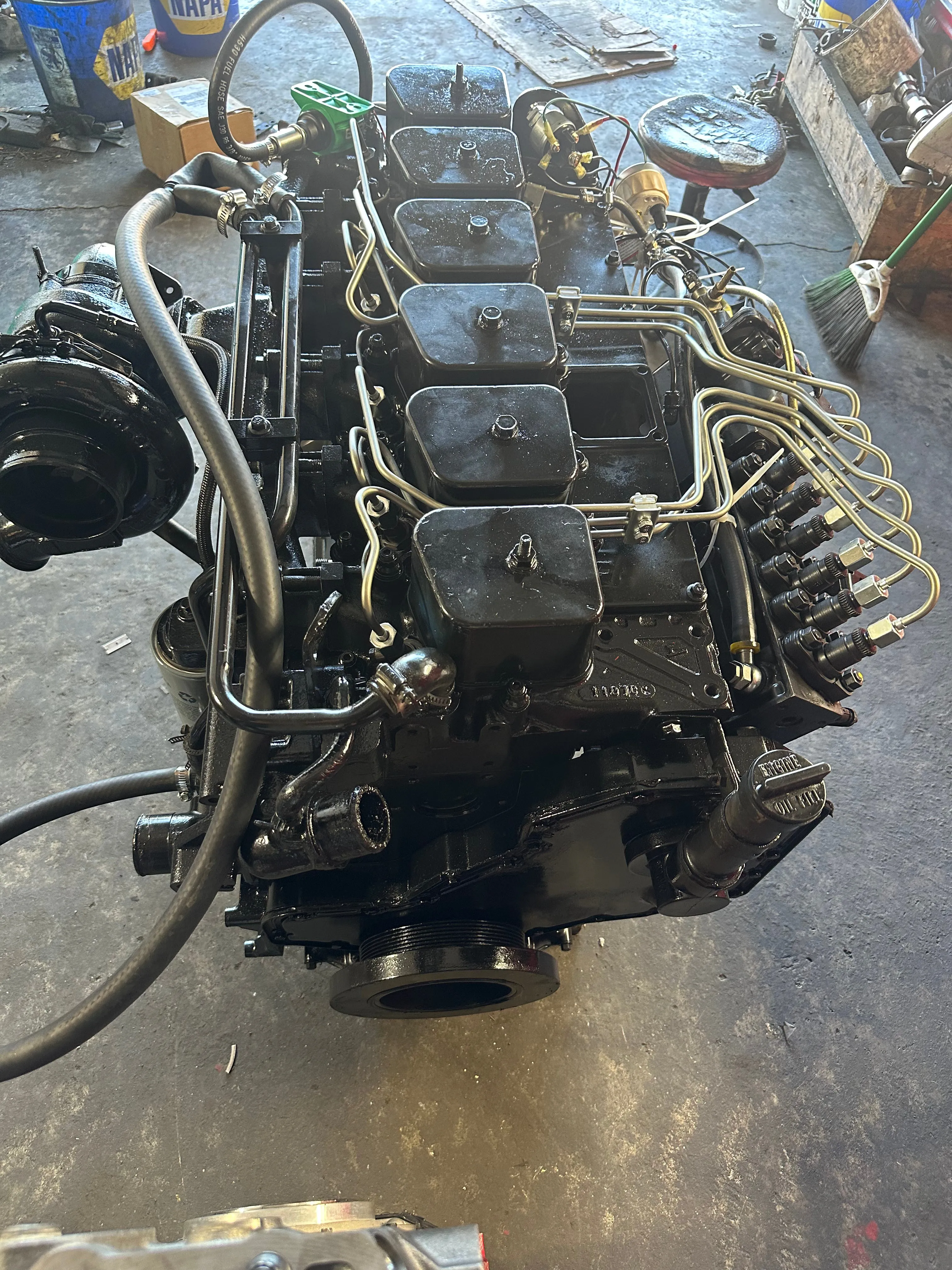 Complete drop in 12 valve Cummins engine
