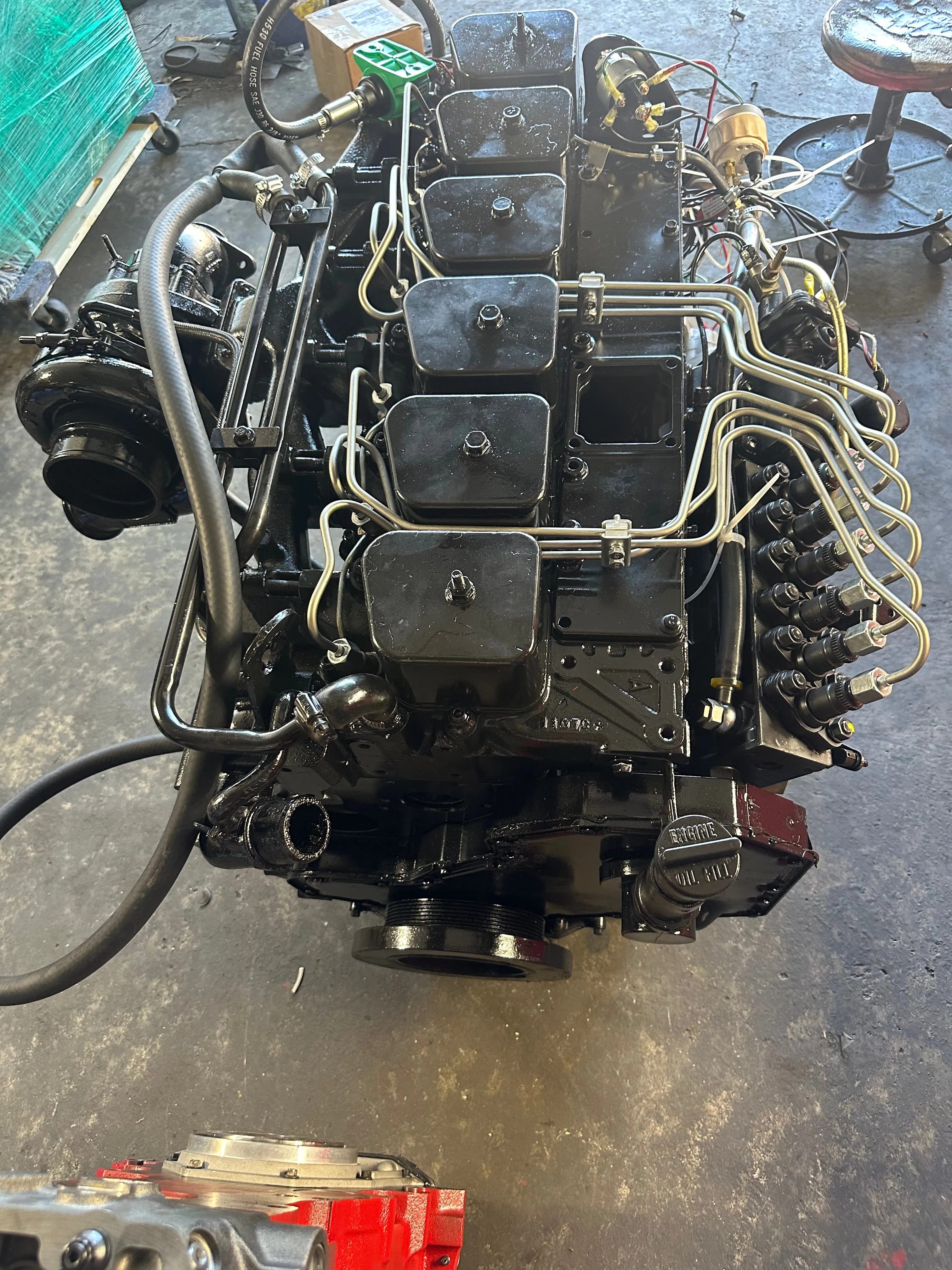 Complete drop in 12 valve Cummins engine
