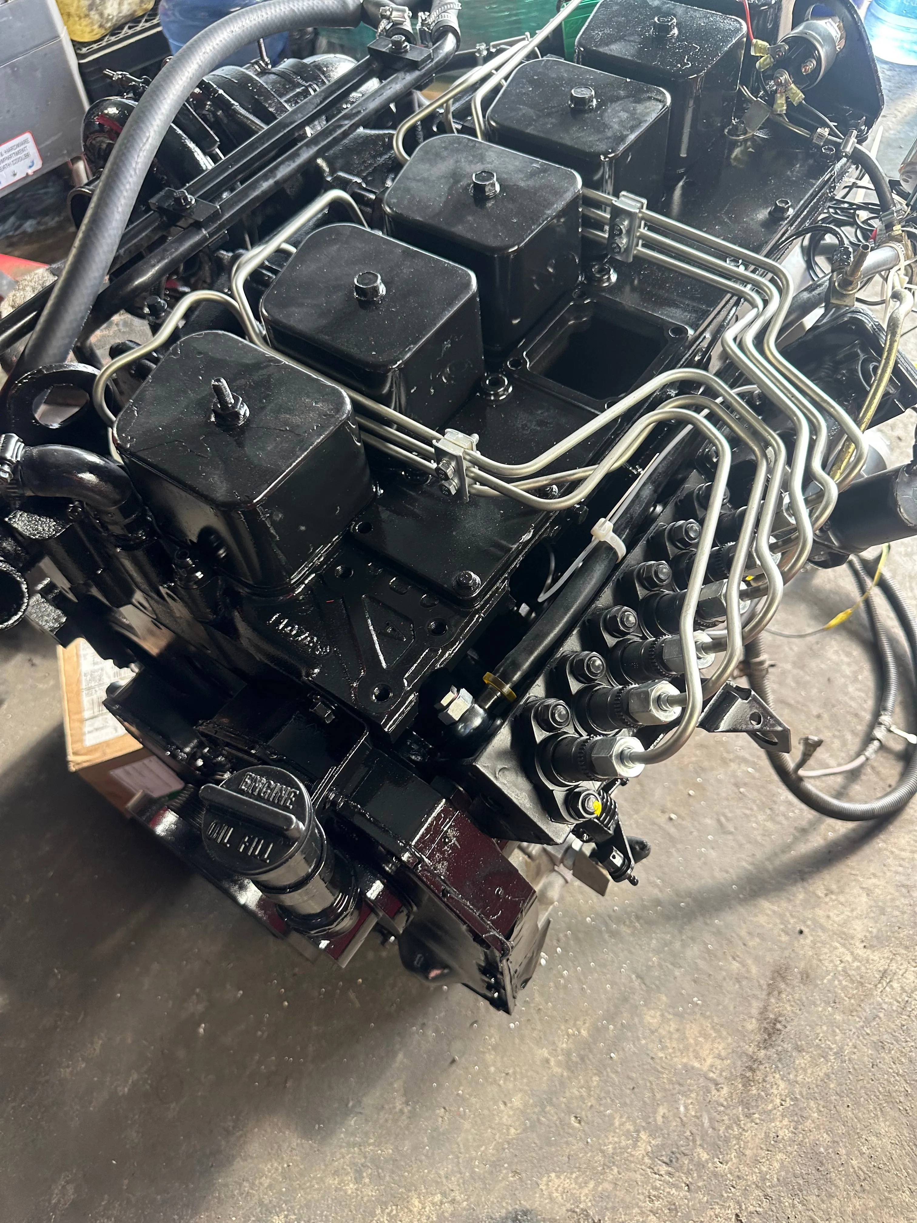 Complete drop in 12 valve Cummins engine