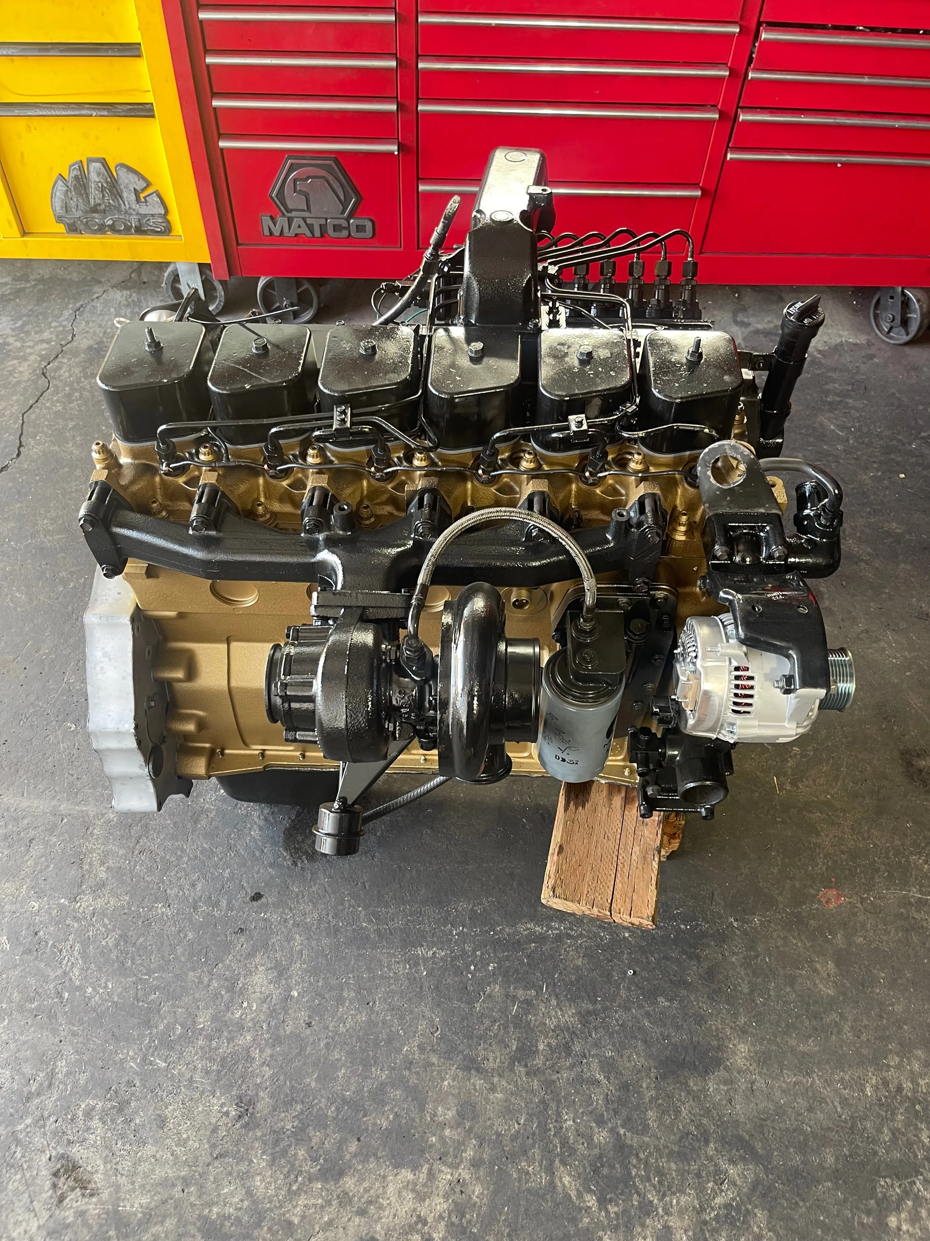 Complete drop in 12 valve Cummins engine