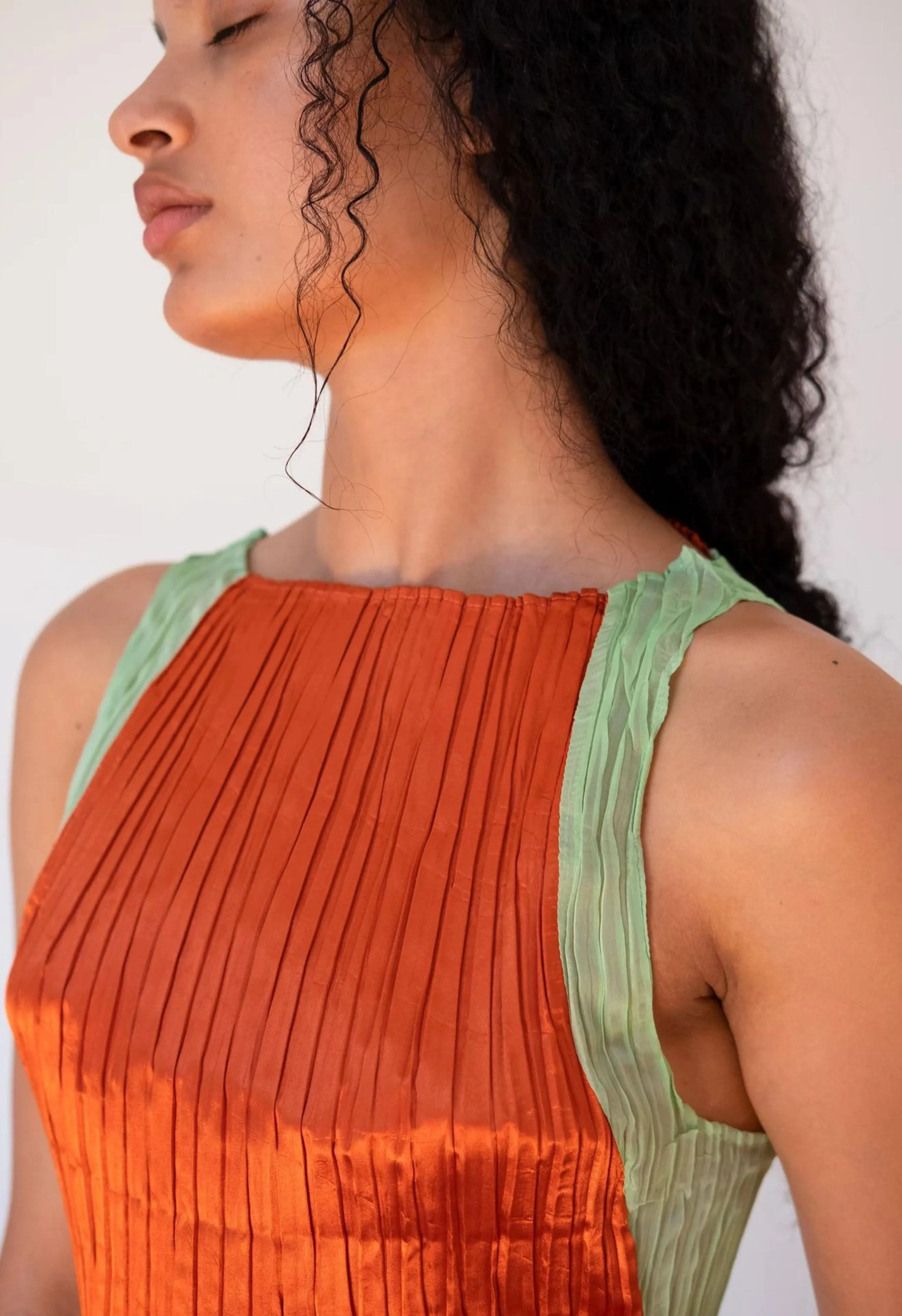 Contorno Dress in Rust/Green