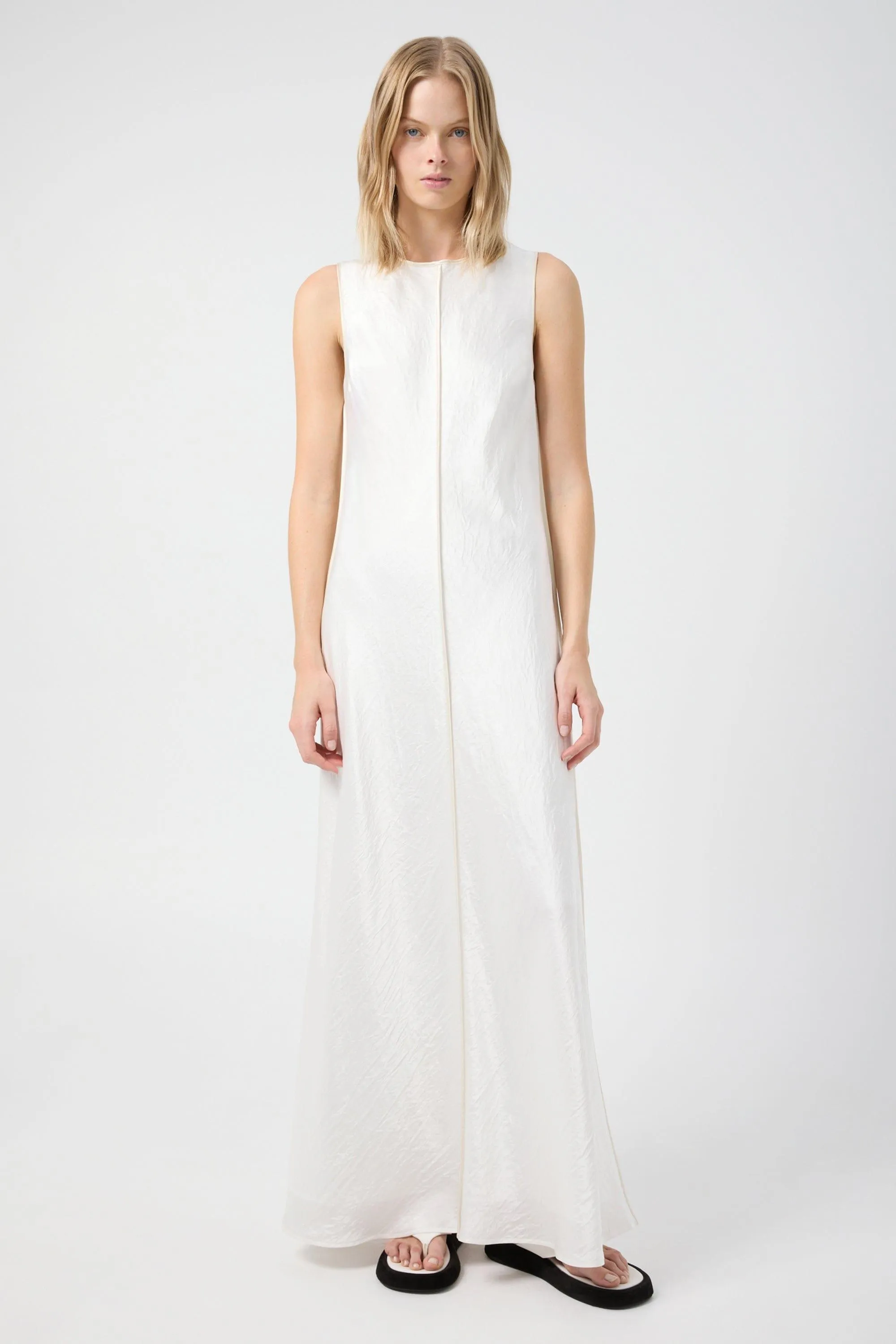 CRUSH CONTRAST BIND MAXI TANK DRESS | WHITE & CREAM