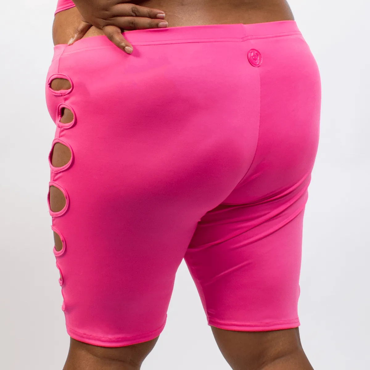 CURVE PEEKER SHORT