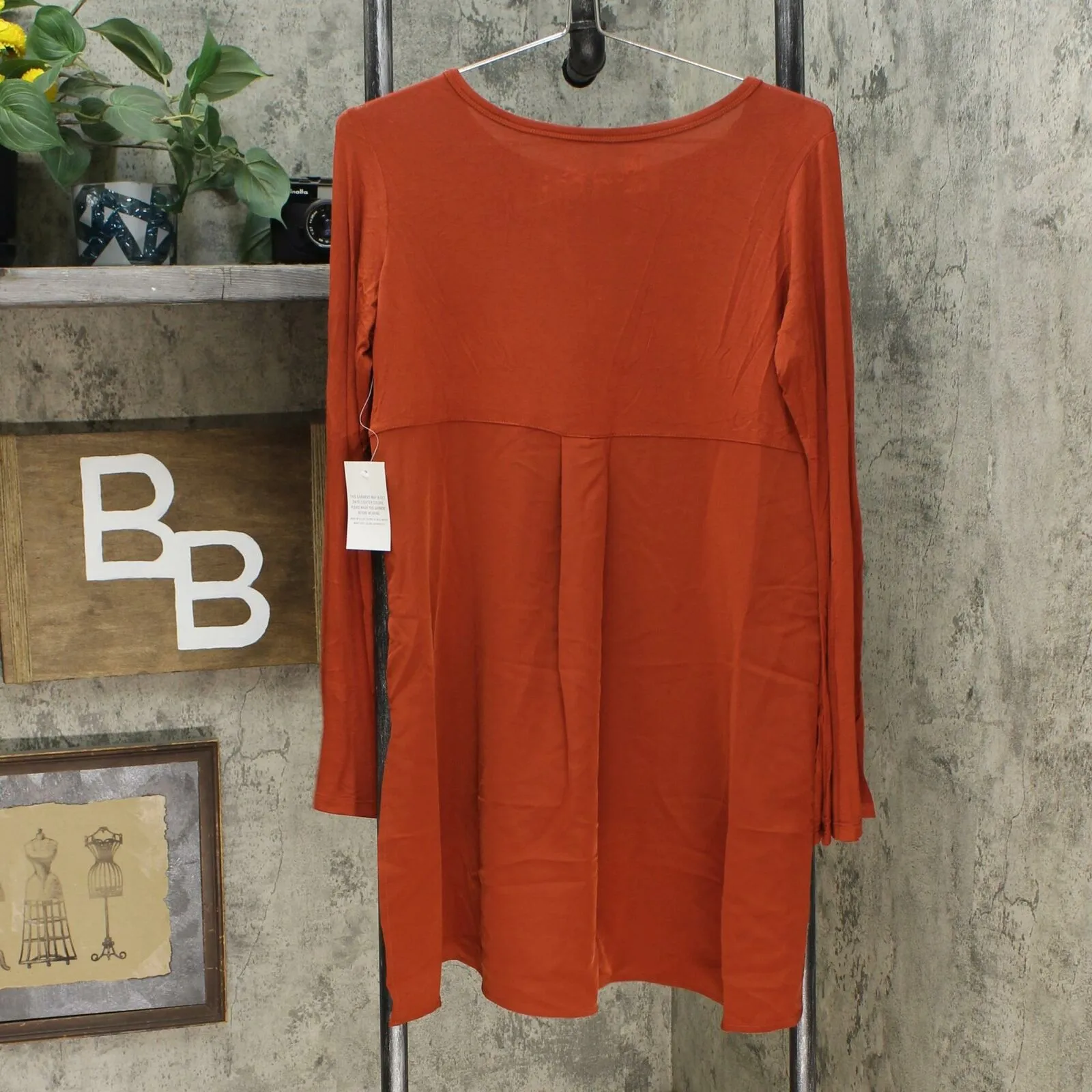 DG2 by Diane Gilman Women's Bell-Sleeve Hi-Low Blouse With Woven Back