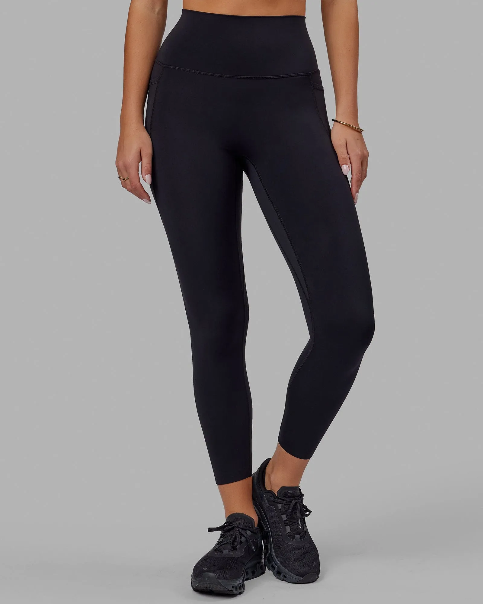 Elixir 7/8 Length Tight With Pockets - Black