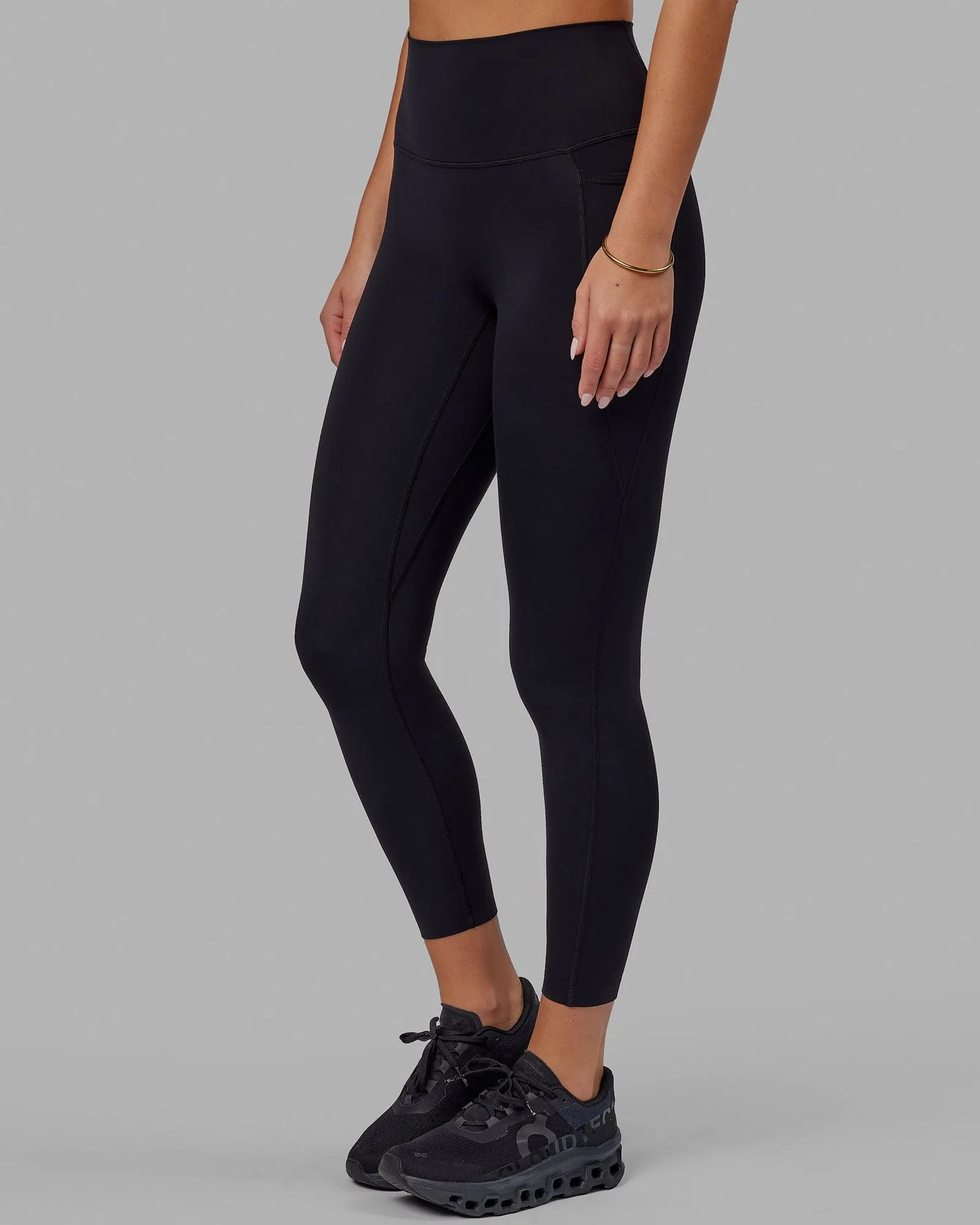 Elixir 7/8 Length Tight With Pockets - Black