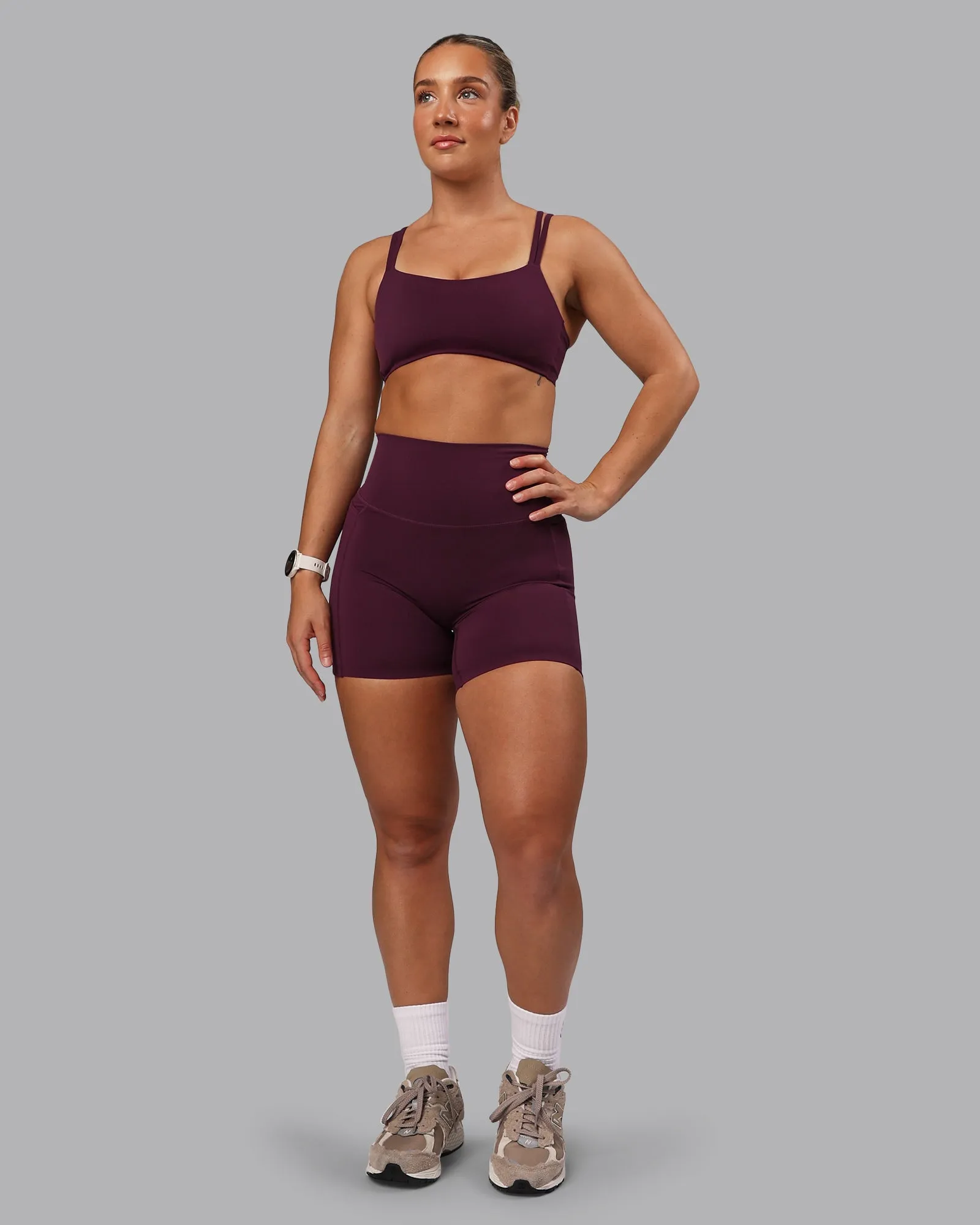 Elixir Mid Short Tight With Pockets - Cherry Lacquer