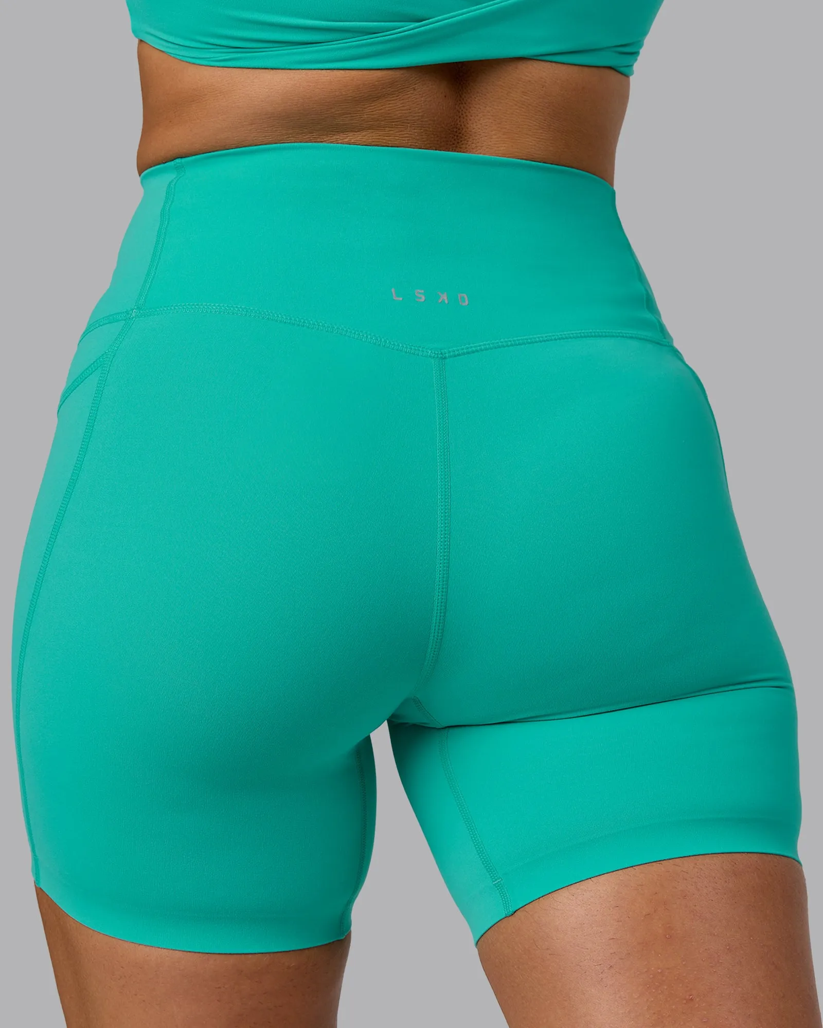 Elixir Mid Short Tights With Pockets - Atlantis