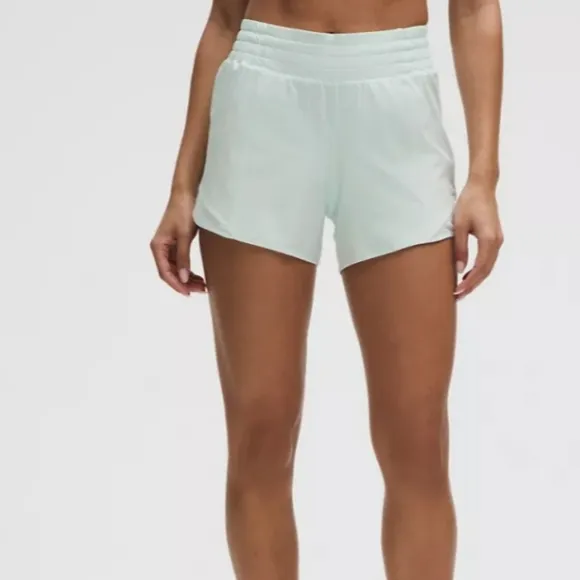 Lululemon 4 inseam Hotty Hot High Rise Lined Short size 10 Women Gym Yoga Large
