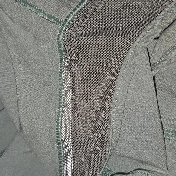 Lululemon 4 inseam Hotty Hot High Rise Lined Short size 10 Women Gym Yoga Large