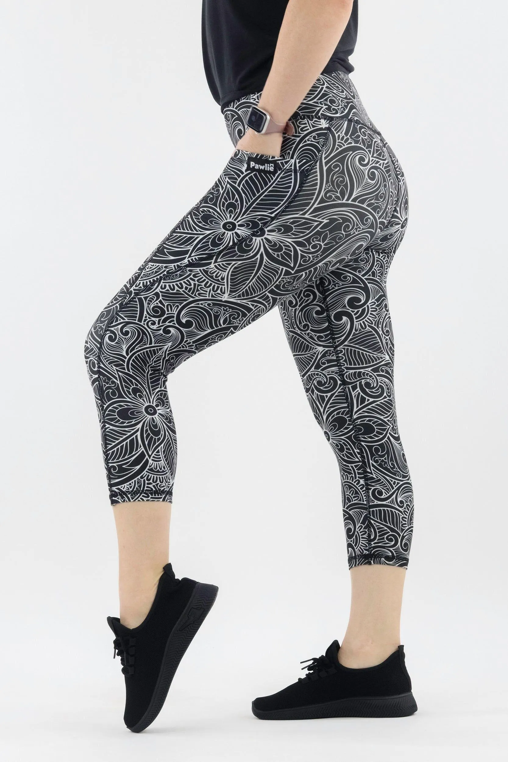 Monochrome Paisley - Hybrid 2.0 - Leg Pockets - Capri Leggings