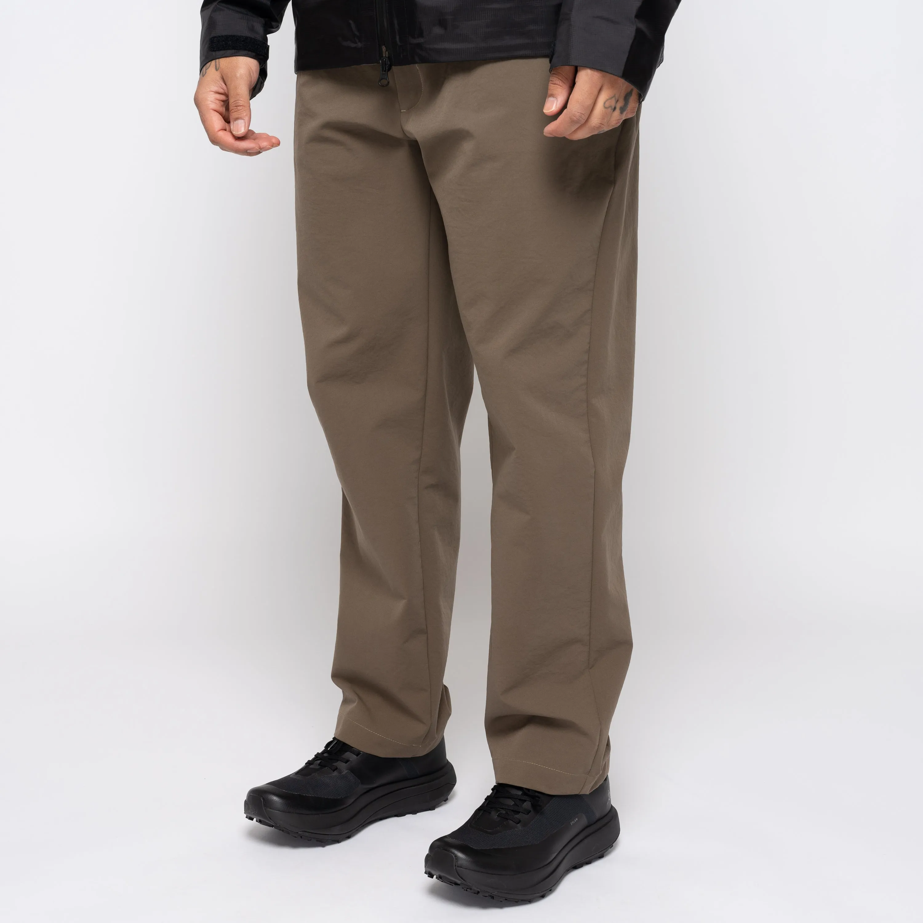 One Tuck Tapered Stretch Pants Taupe Grey GL74198
