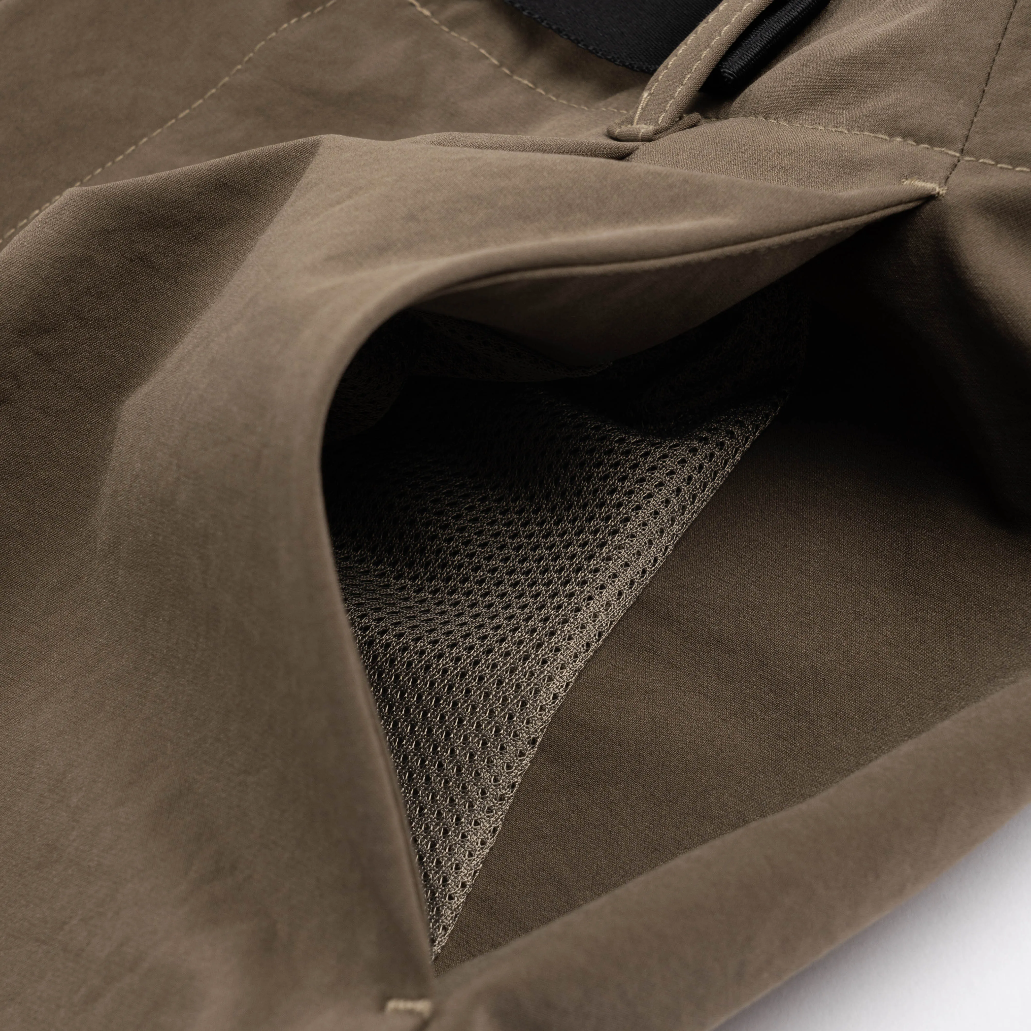 One Tuck Tapered Stretch Pants Taupe Grey GL74198
