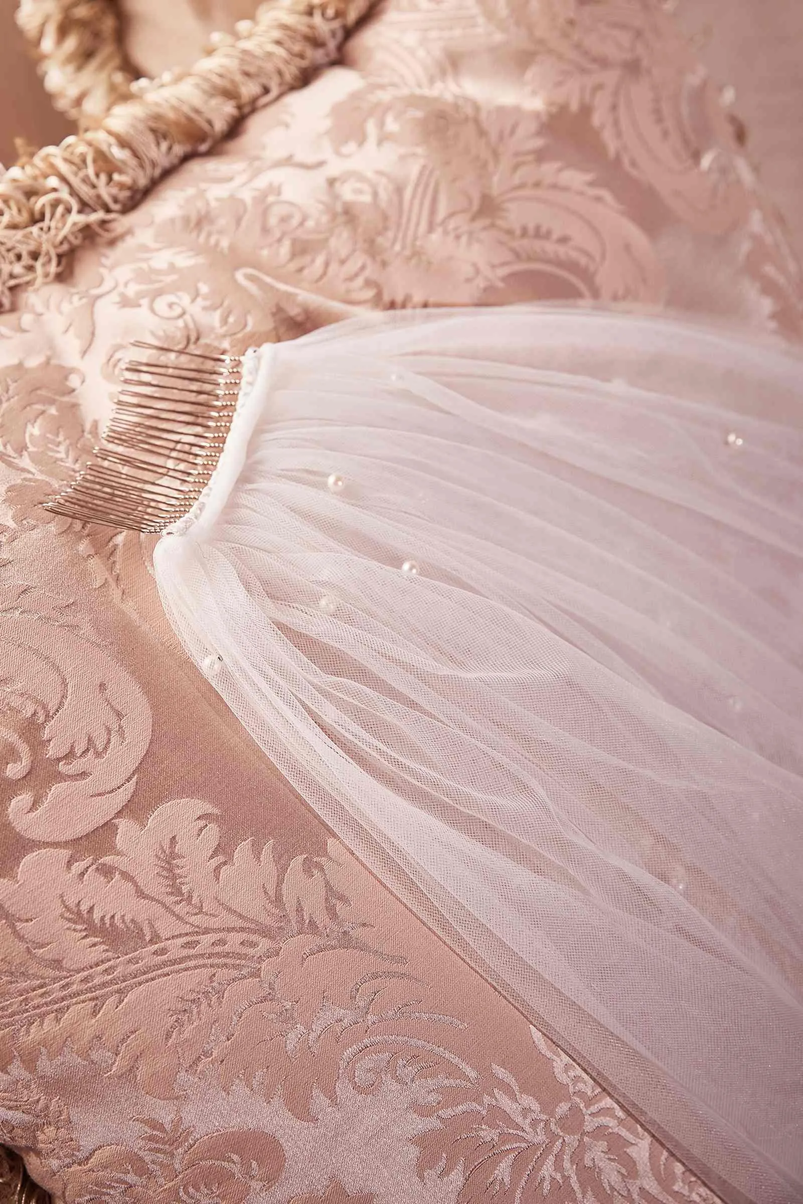 Pearl Drops Royal Veil