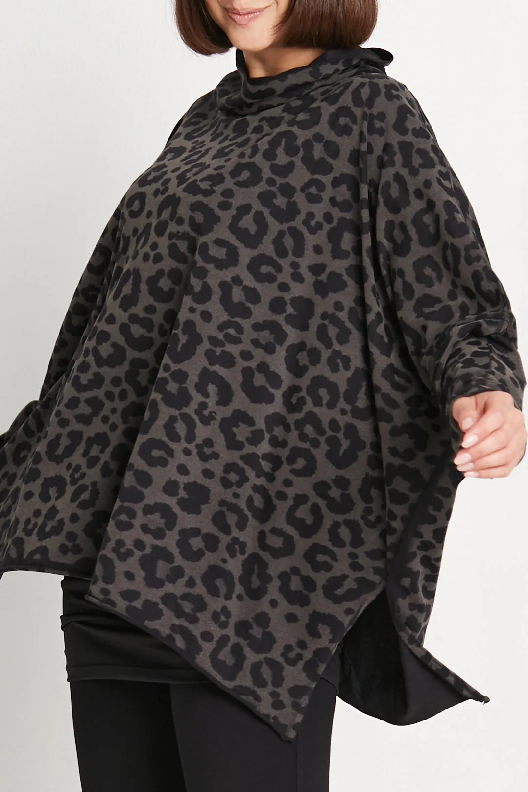 Pima Cotton Leopard Swing Turtle Tee