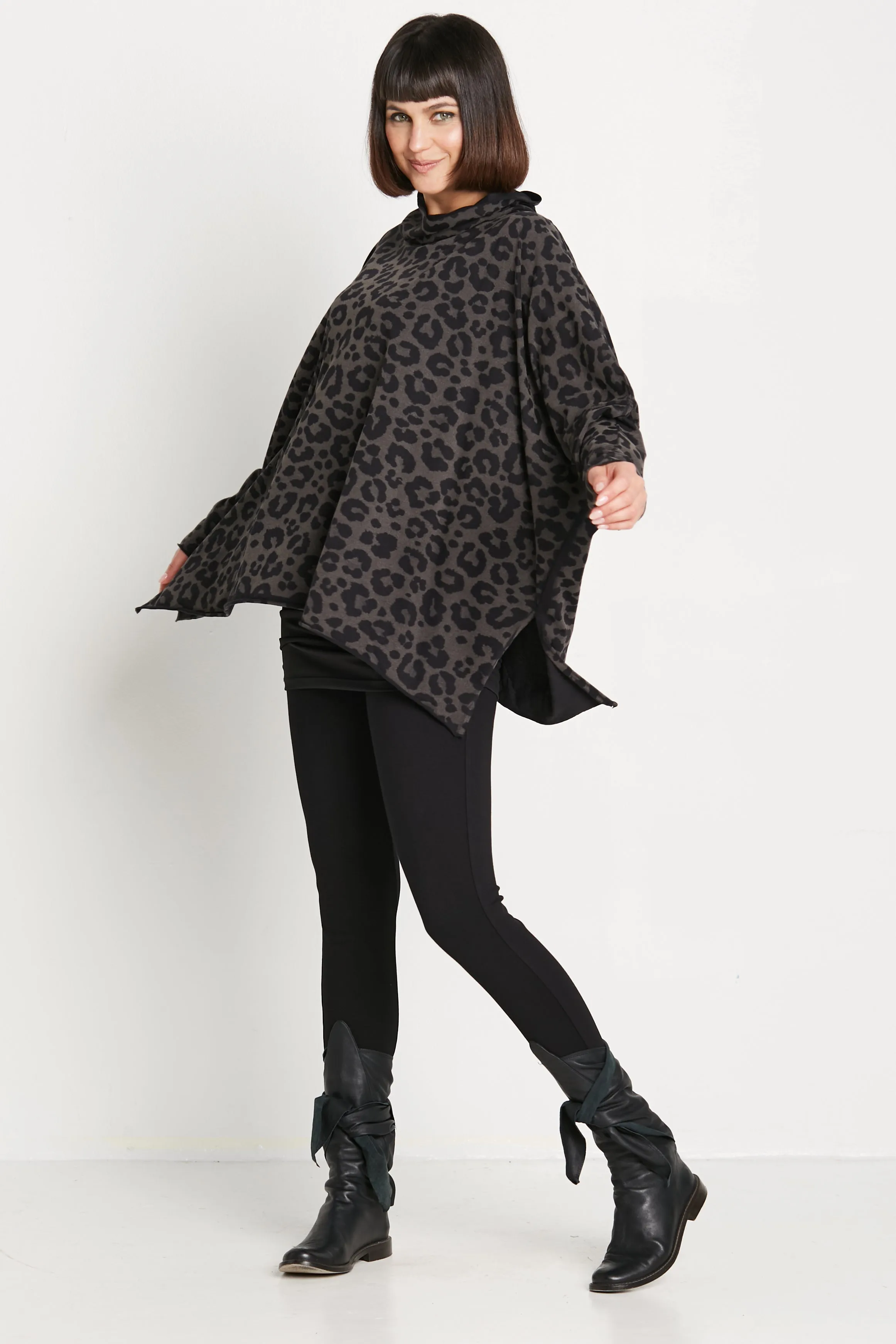 Pima Cotton Leopard Swing Turtle Tee