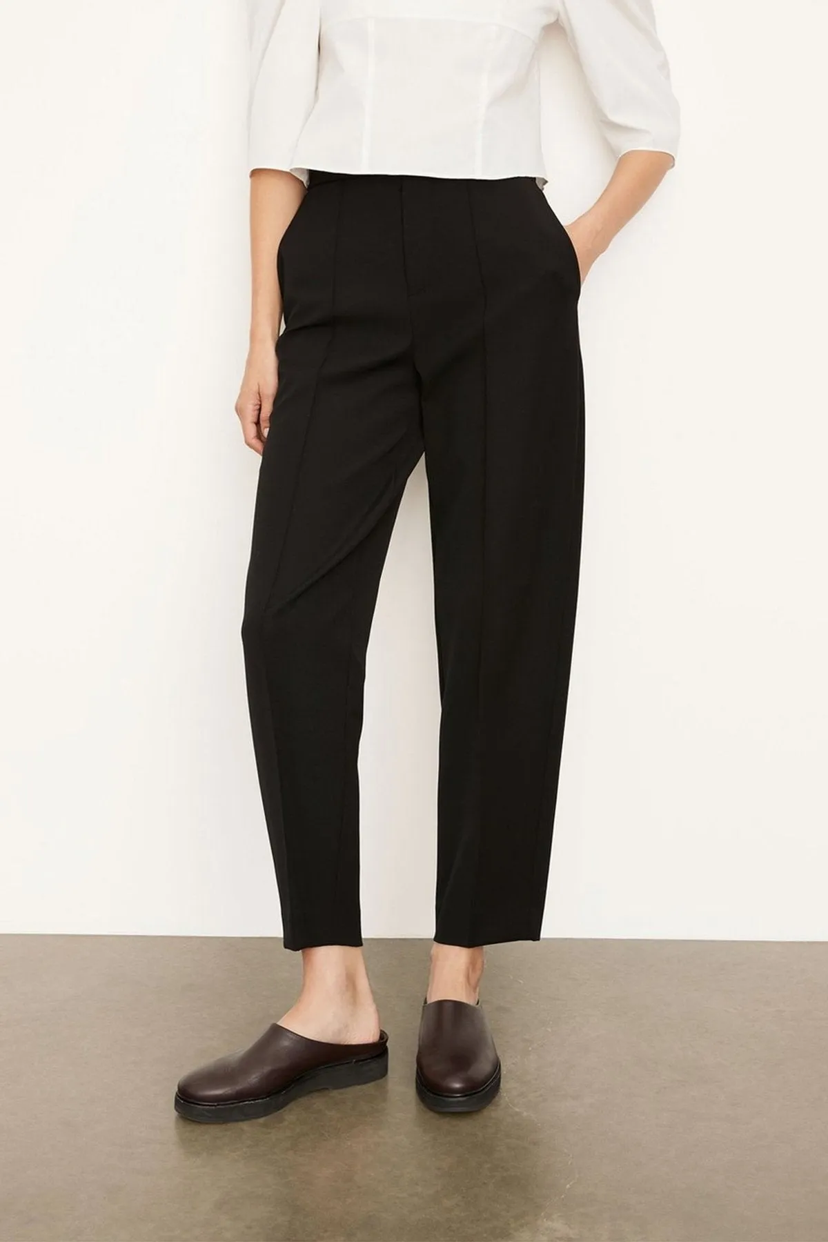 Pintuck Tapered Trouser in Black