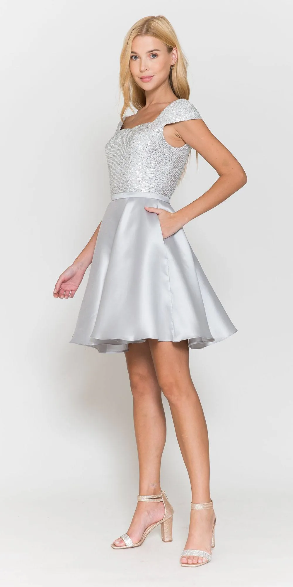 Poly USA 8732 Short A-Line Damas Dress