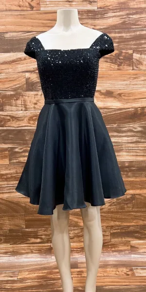 Poly USA 8732 Short A-Line Damas Dress