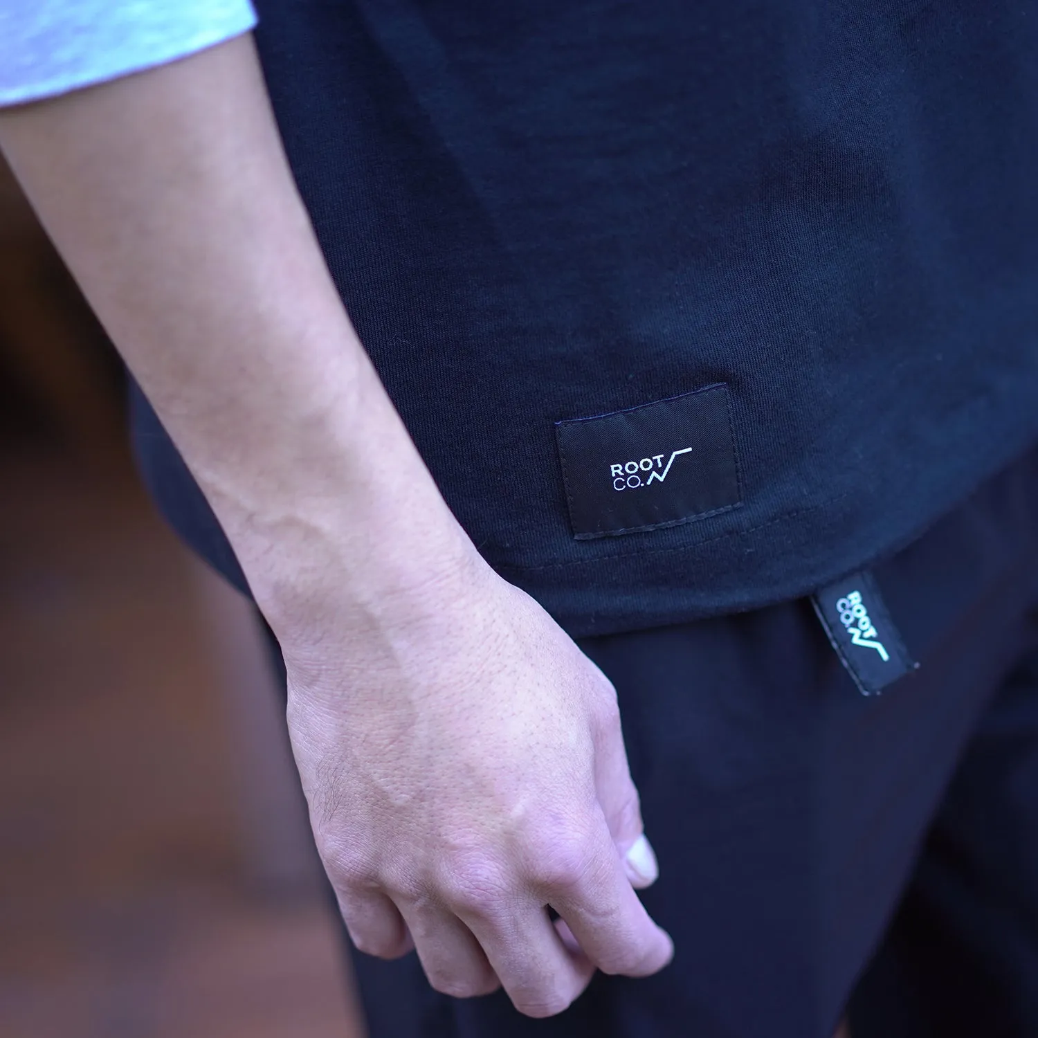 ROOT CO. | ルート　PLAY UTILITY BACK POCKET Logo T-Shirts