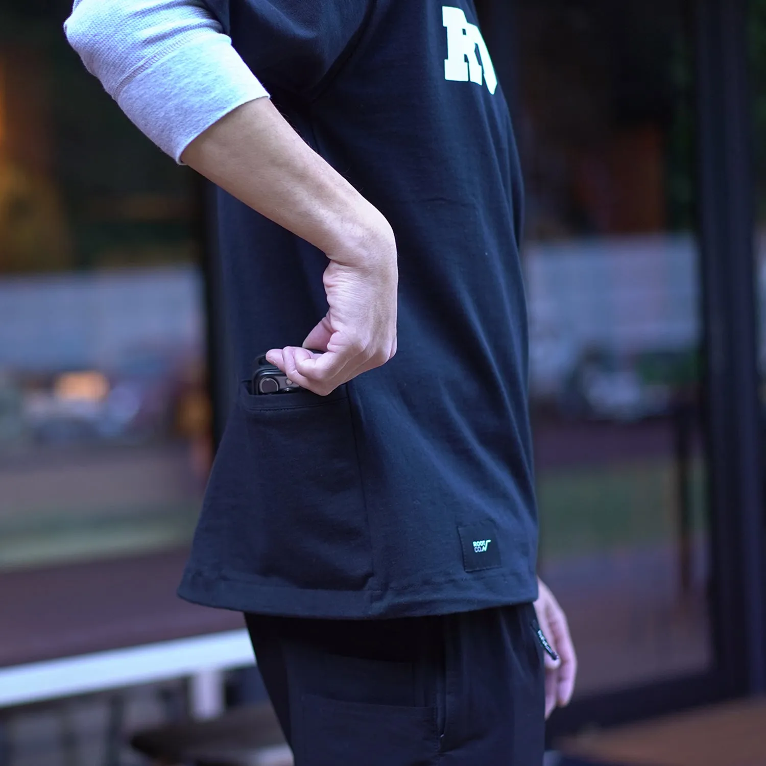 ROOT CO. | ルート　PLAY UTILITY BACK POCKET Logo T-Shirts