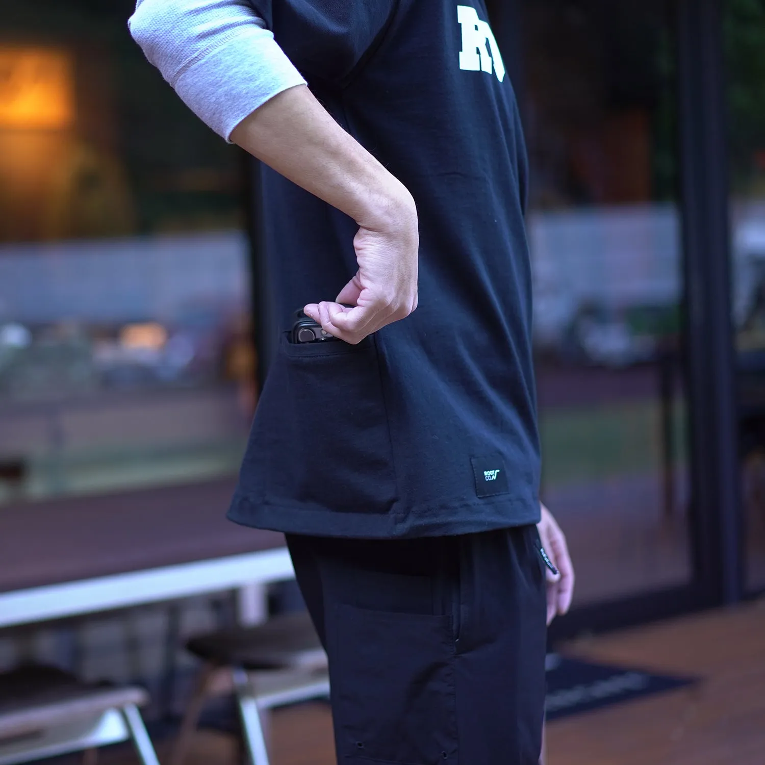 ROOT CO. | ルート　PLAY UTILITY BACK POCKET Logo T-Shirts
