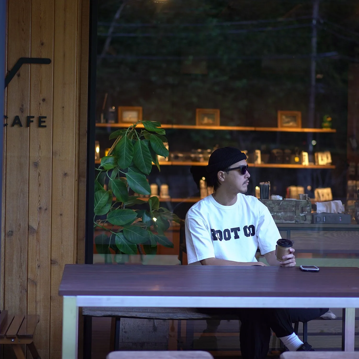 ROOT CO. | ルート　PLAY UTILITY BACK POCKET Logo T-Shirts