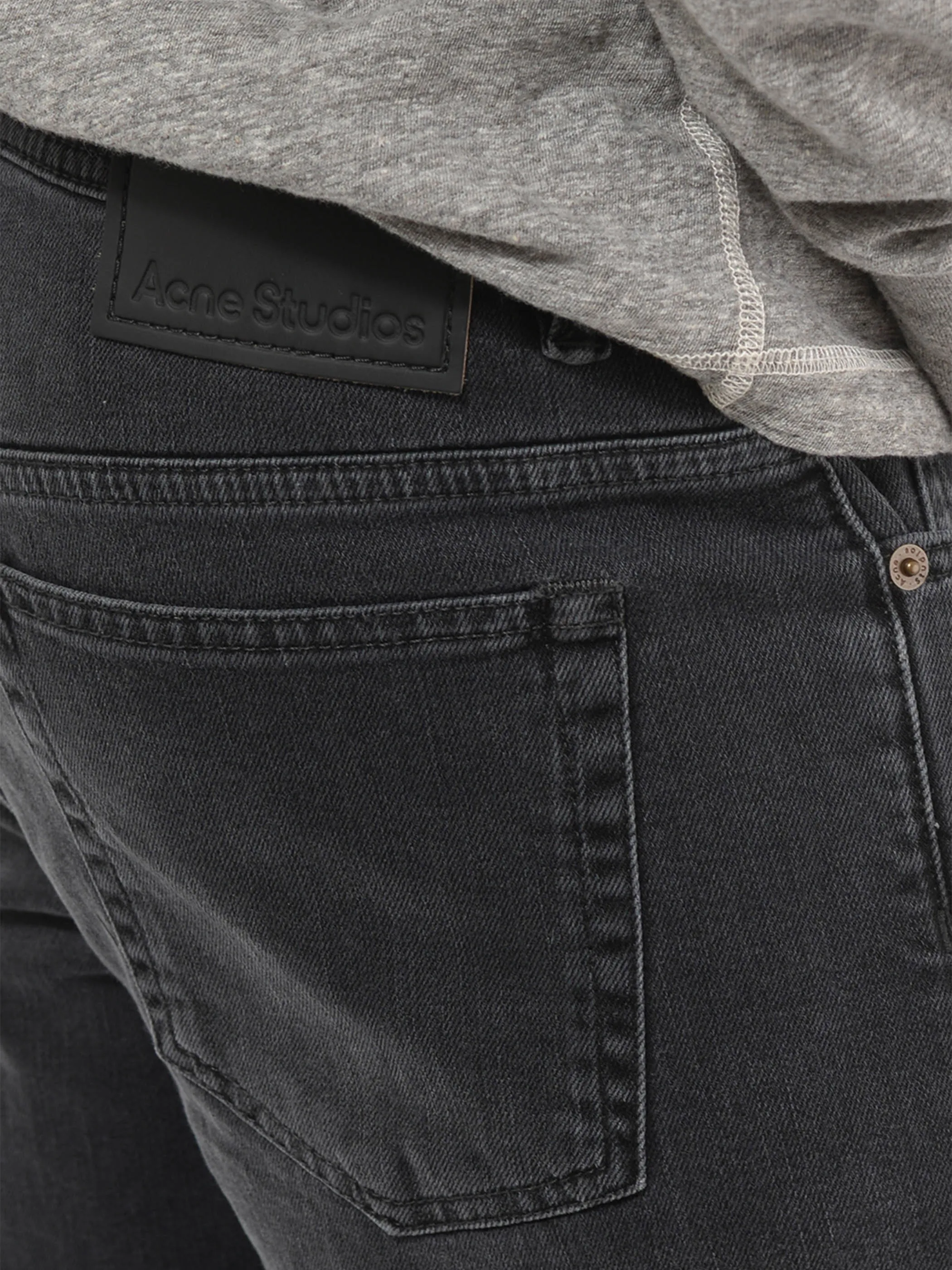 Slim Tapered Jeans - River