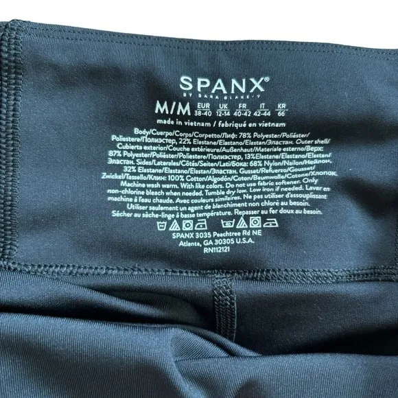 Spanx Get Moving Shorts Black Layered Running HIIT Workout Women’s M CrossFit