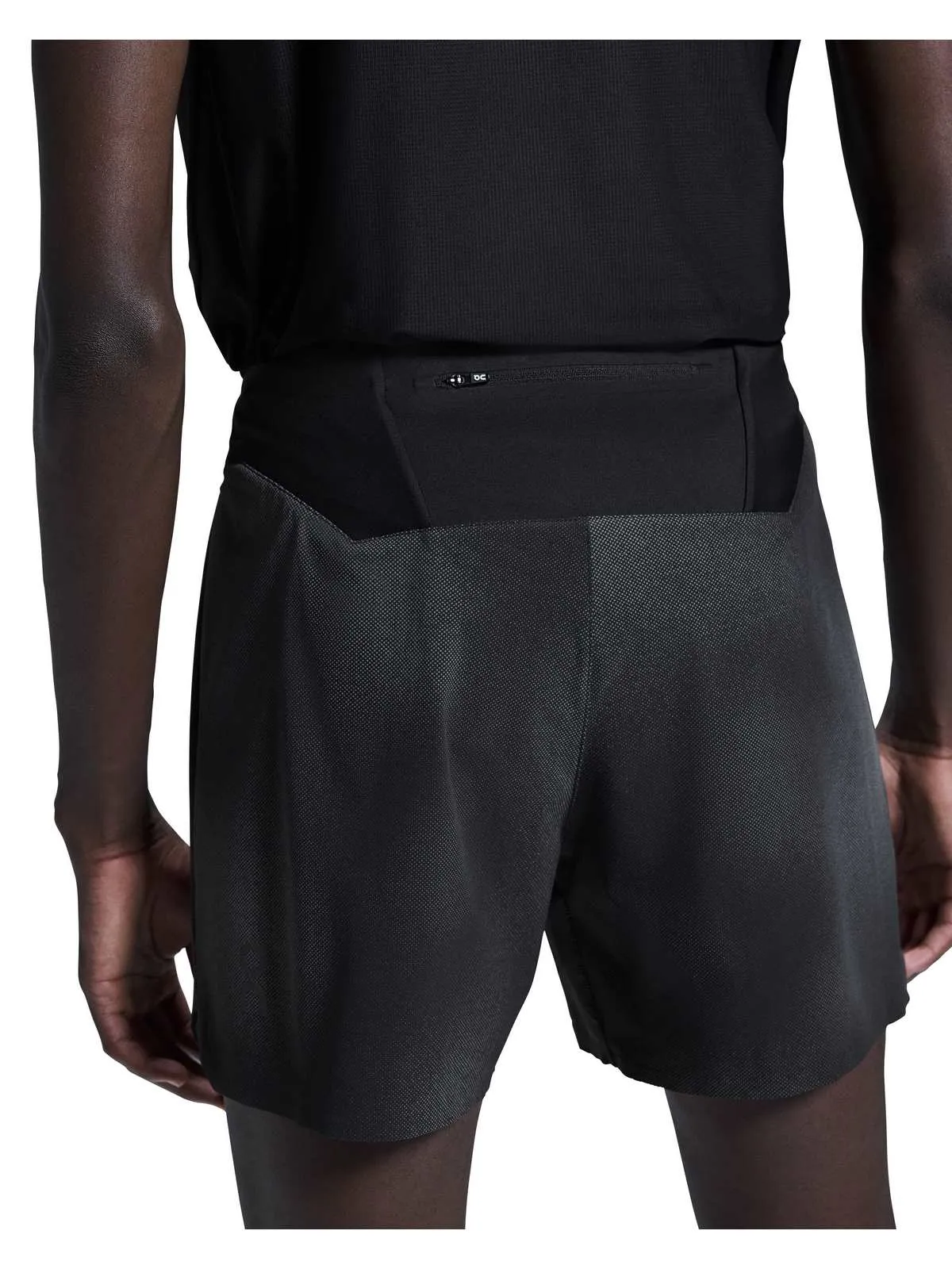 Spodenki do biegania męskie ON RUNNING Lightweight Shorts Lumos czarny
