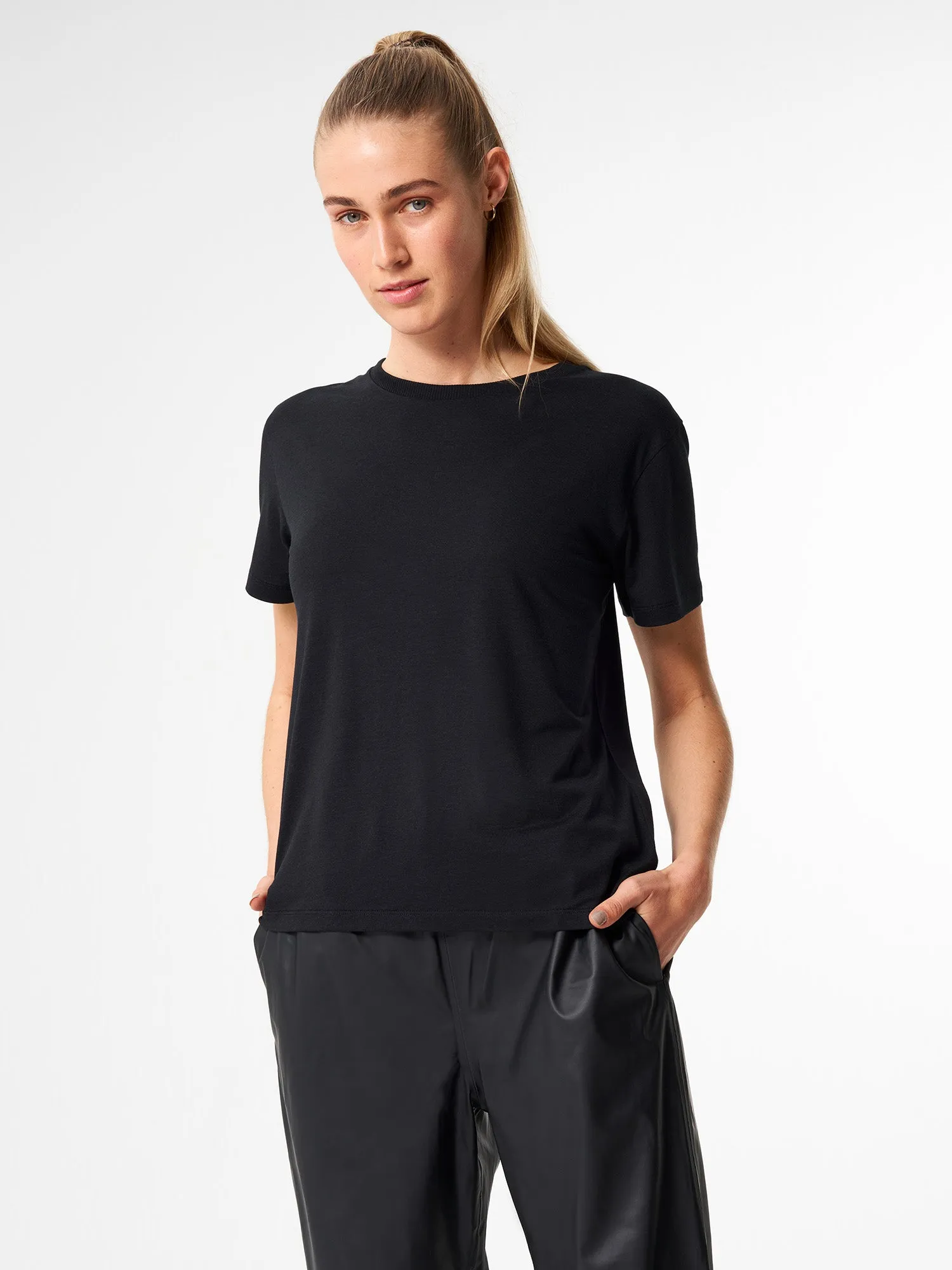 T-Shirt TENCEL™ - Wooden Black (Female)