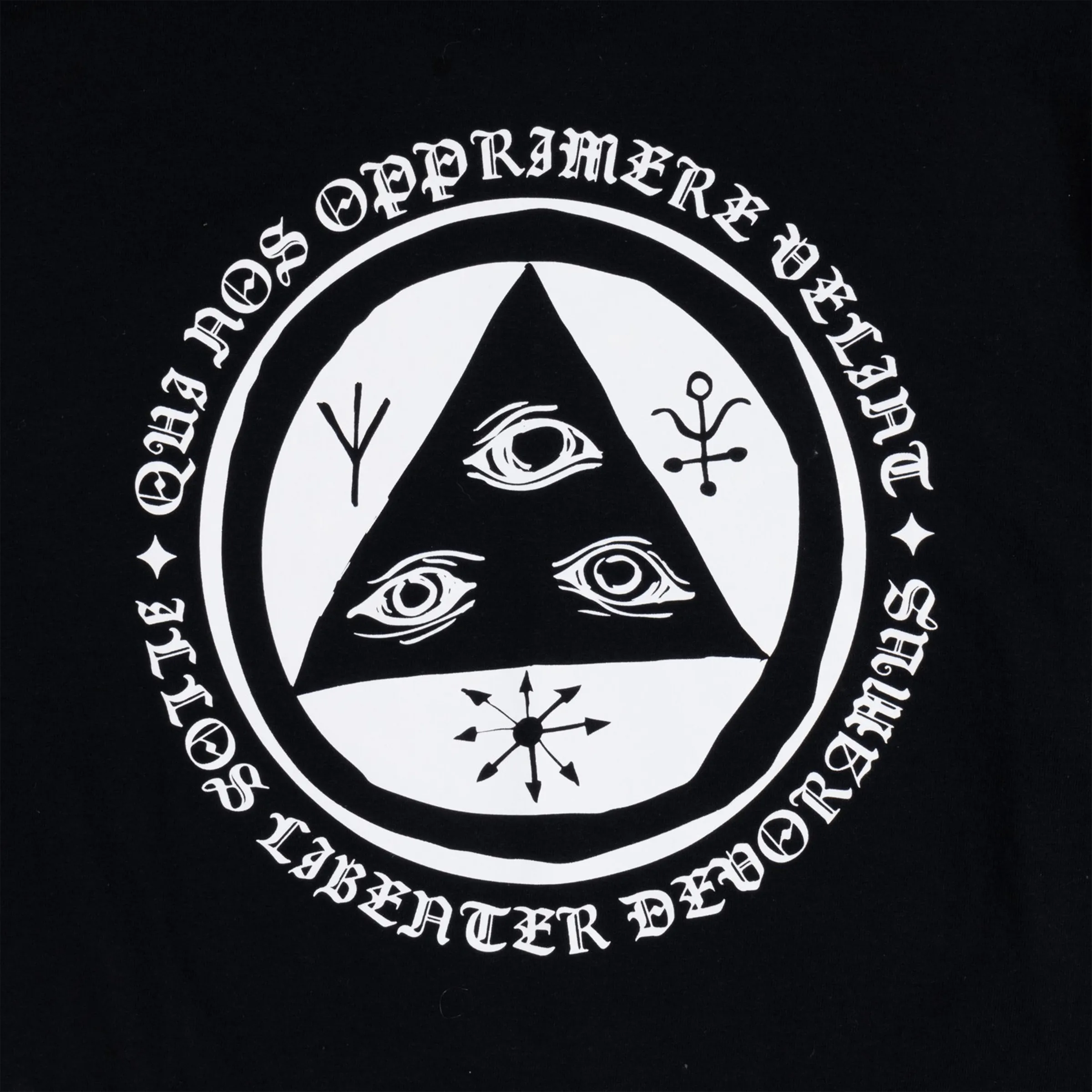 Welcome Latin Talisman Basic Longsleeve T-shirt Black/White
