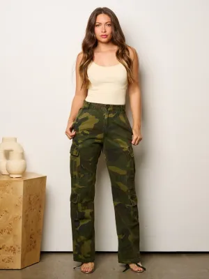 WOMEN'S BUTTON CLOSURE CARGO POCKETS CAMO PANTS