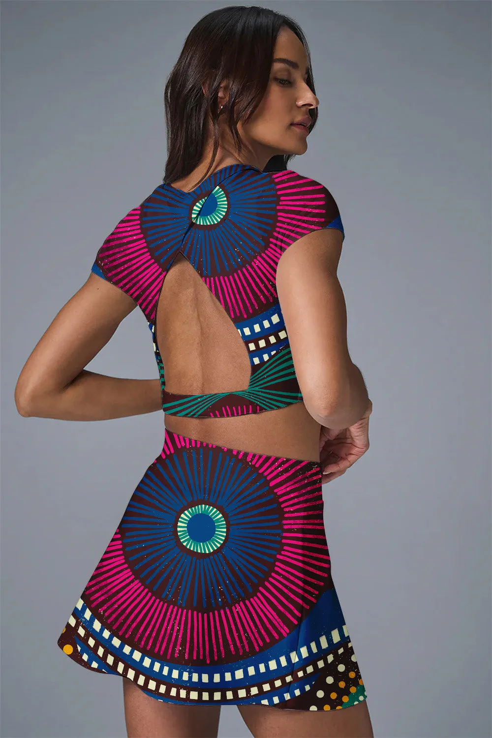Women's Open Back Crop Top and Skort Set – 2-Piece Activewear Outfit with Burst Print for Tennis, Gym & Festival Looks